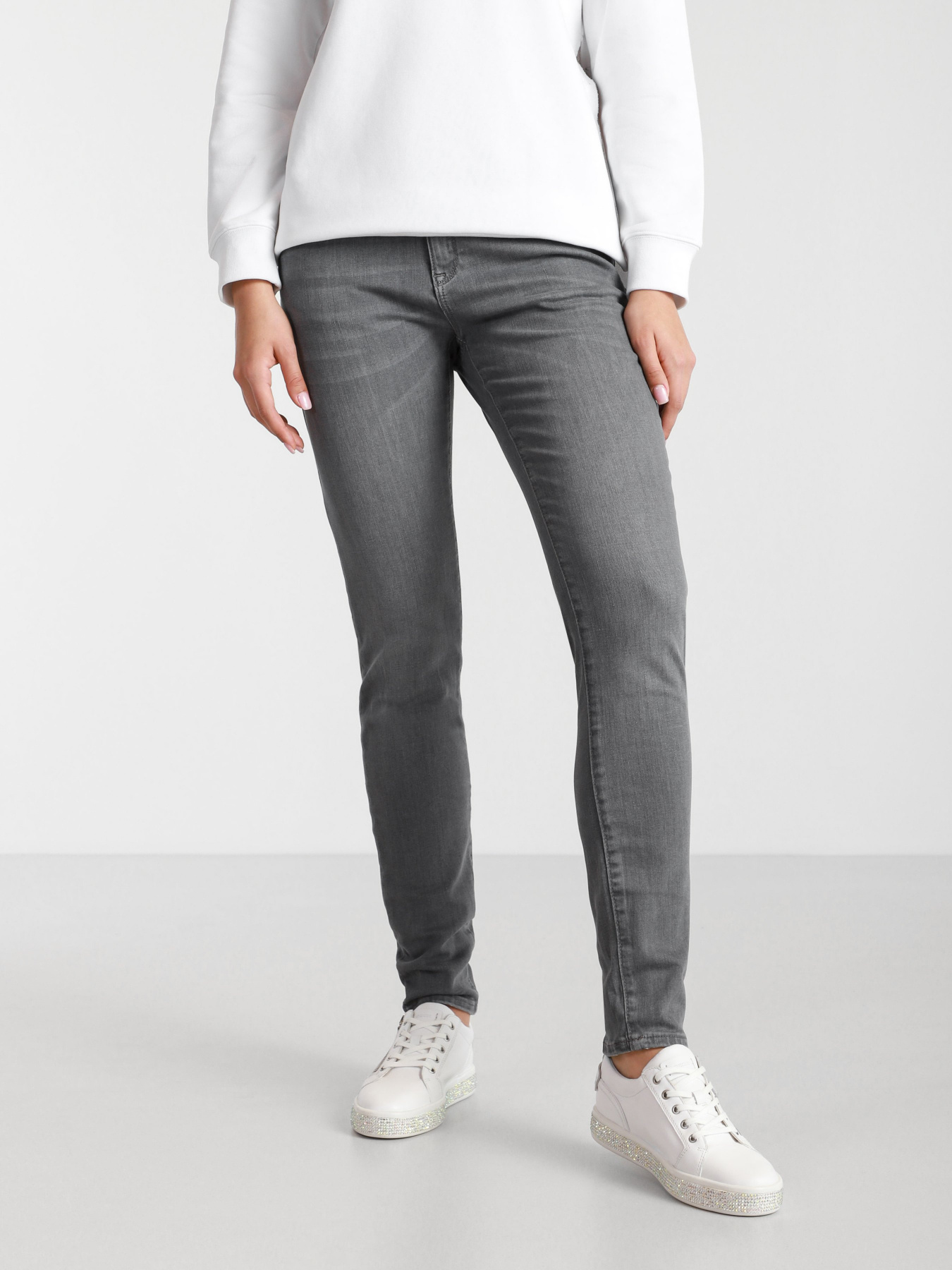 Зауженные джинсы Emporio Armani Slim модель 3K2J06-2DE9Z-0662 Фото