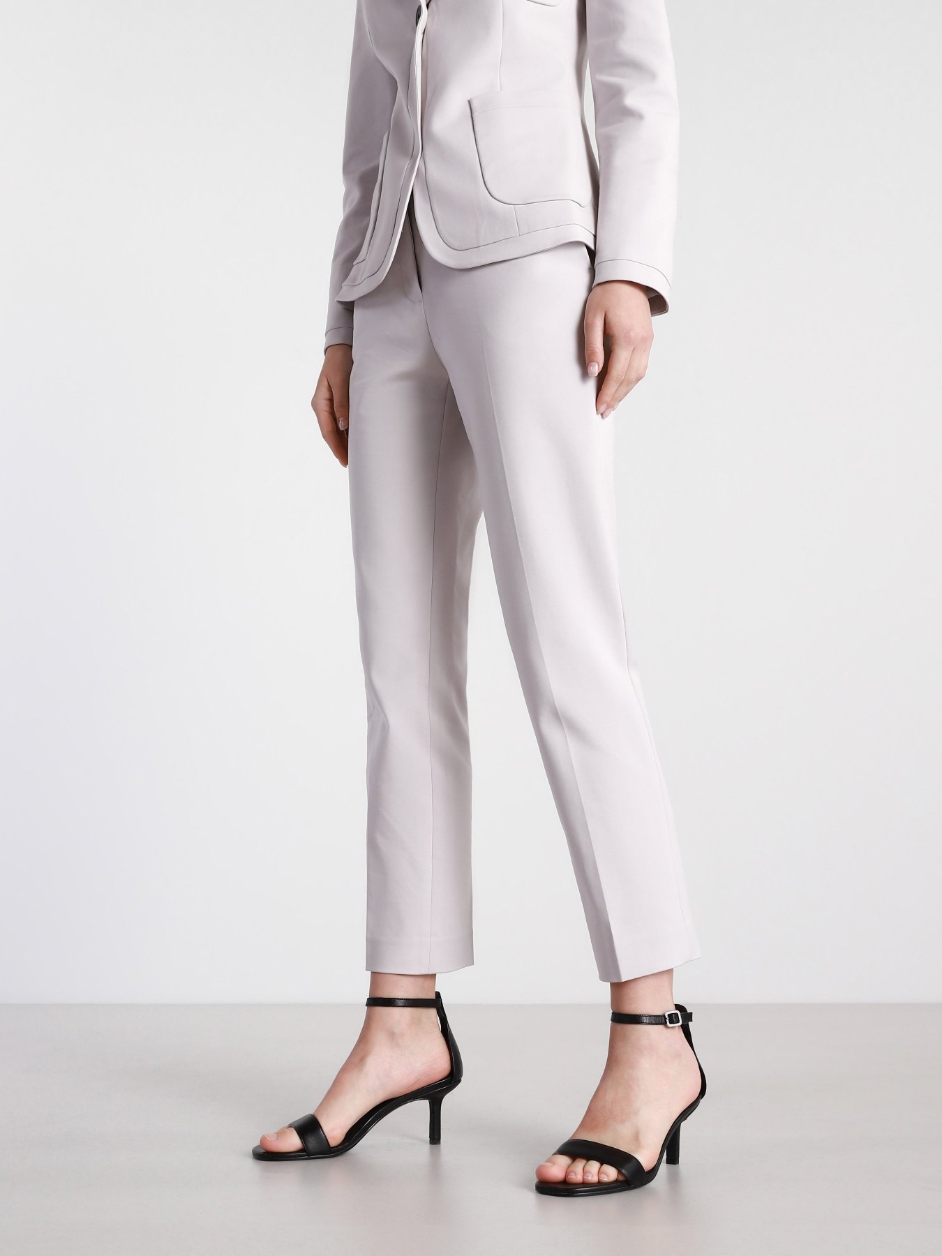 Классические штаны Emporio Armani модель 3K2P63-2NYSZ-0601 Фото