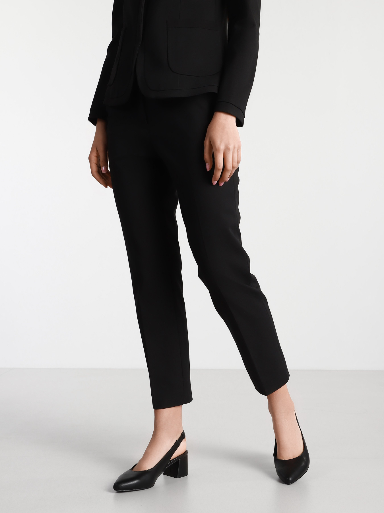 Классические штаны Emporio Armani модель 3K2P63-2NYSZ-0999 Классические штаны Emporio Armani модель 3K2P63-2NYSZ-0999 Фото