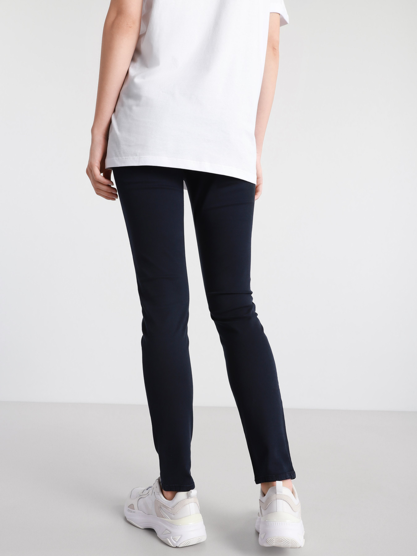 Скинни джинсы Emporio Armani Skinny модель 3K2J20-2N8HZ-0926 Фото