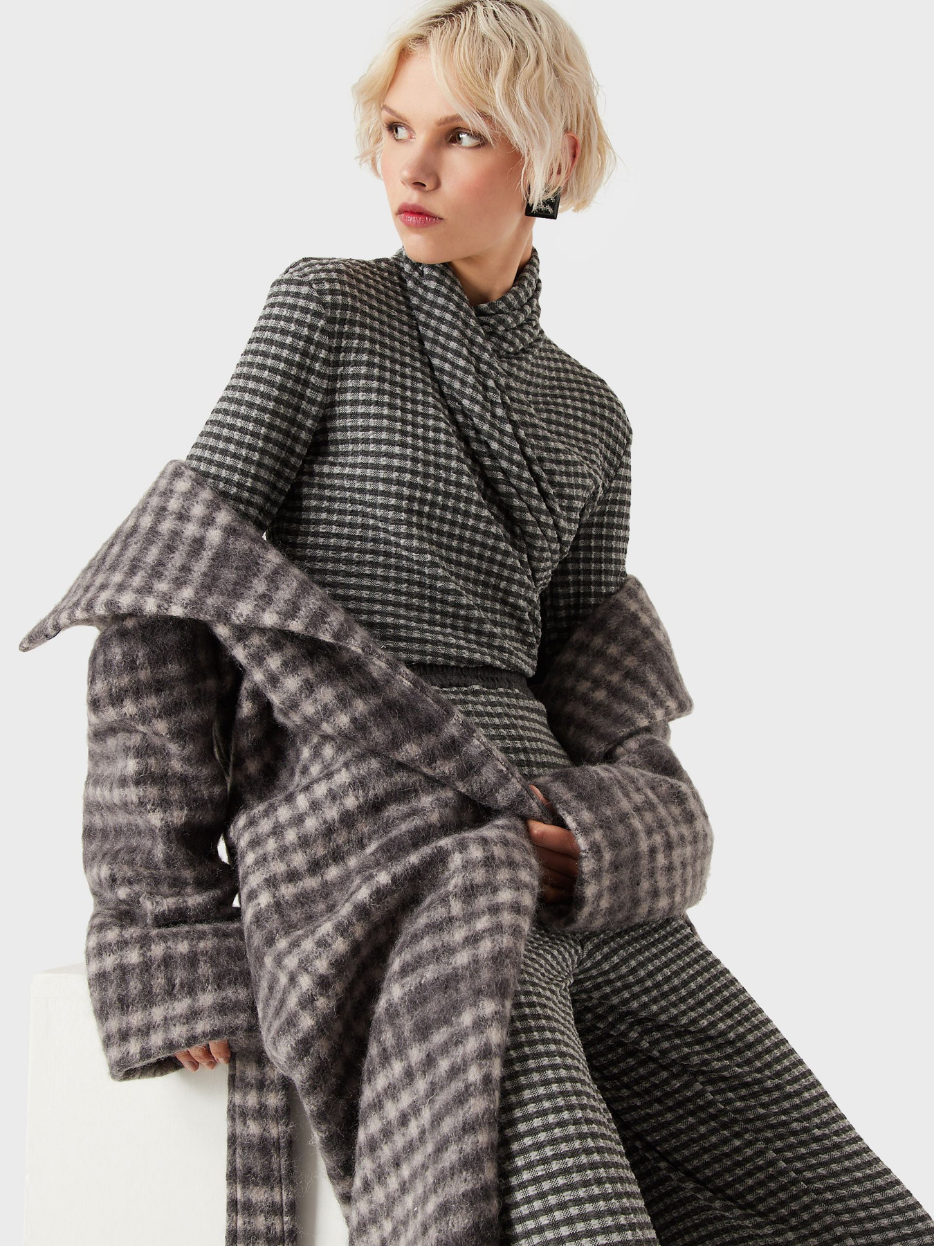 Повседневные штаны Emporio Armani модель 8N2P8I-2J2JZ-F603 Фото