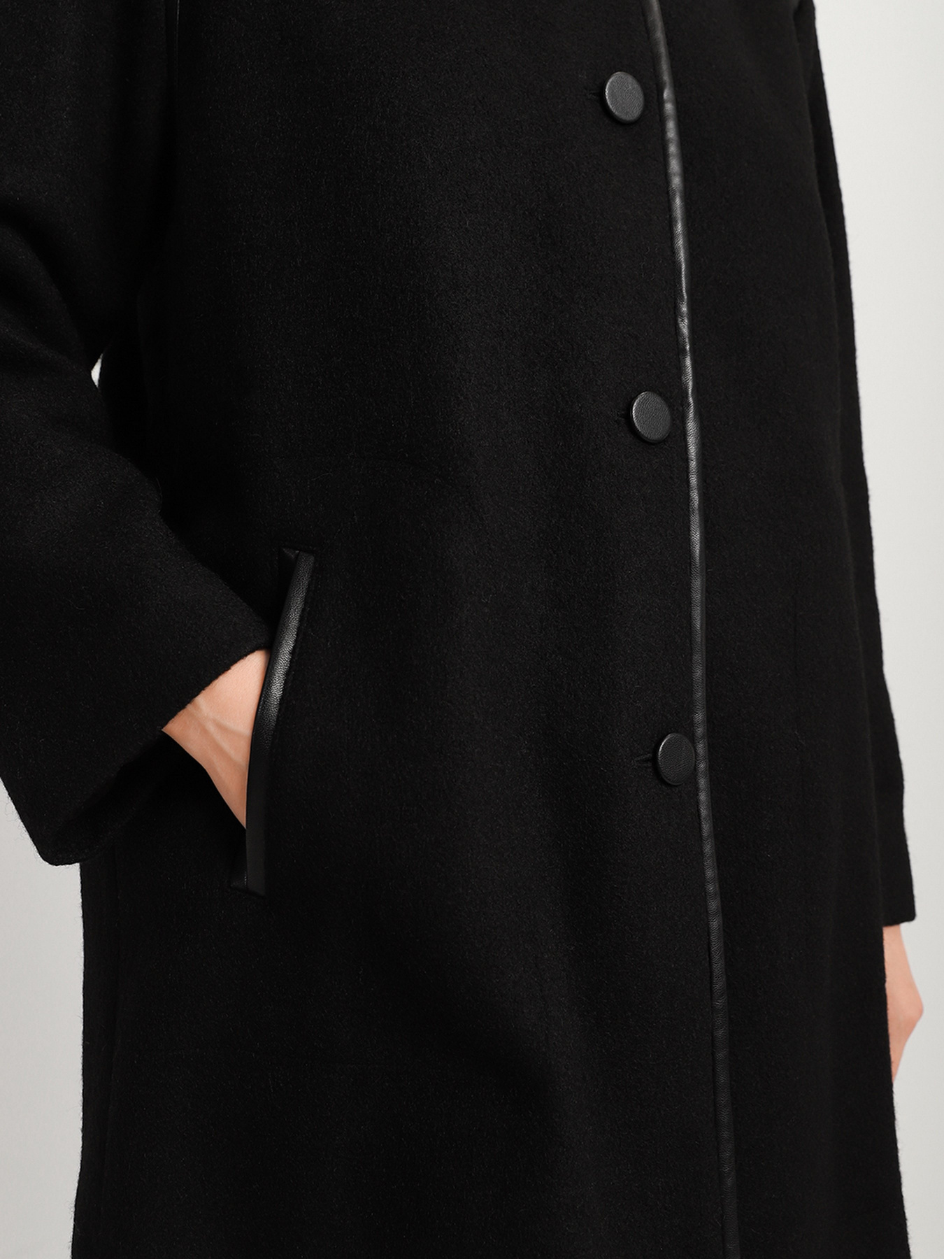 Пальто Emporio Armani модель 6K2L6A-2JWVZ-0999 Фото