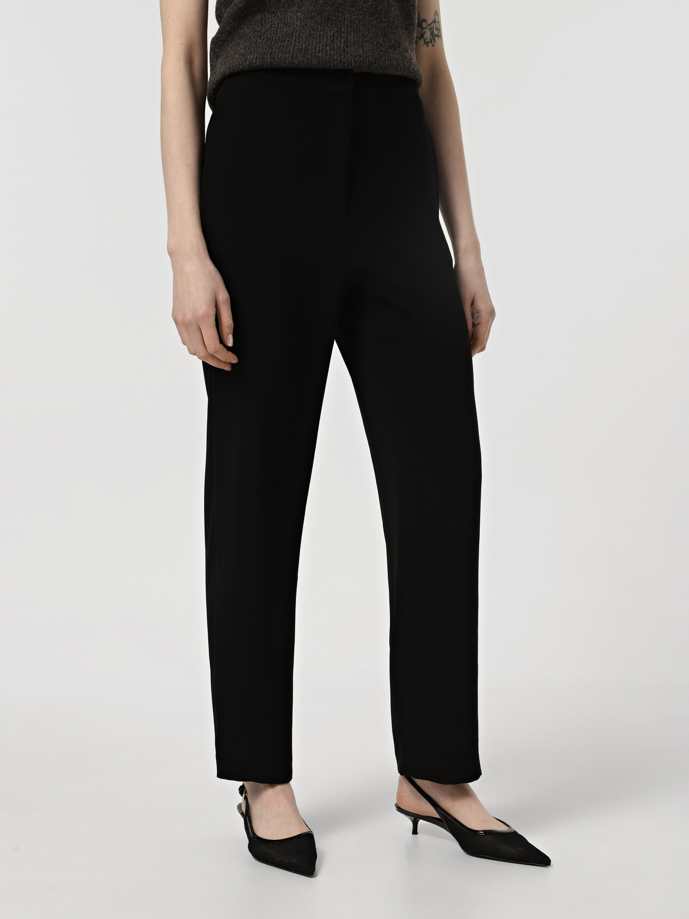 Брюки повседневные Emporio Armani модель 6K2P65-2NJKZ-0999 Фото