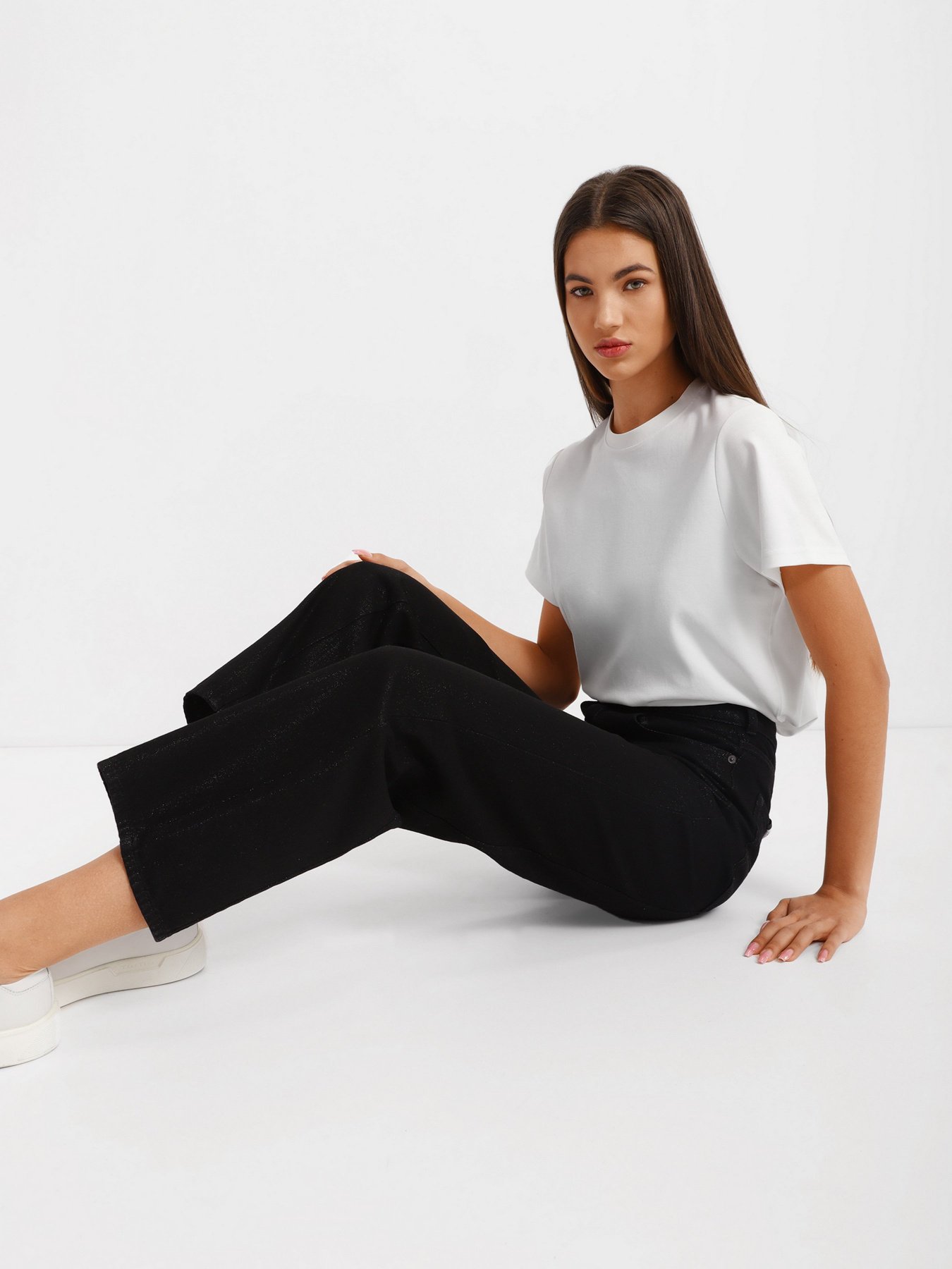 Широкі джинси Emporio Armani J31 модель 3L2J31-2DM6Z-0005 Широкі джинси Emporio Armani J31 модель 3L2J31-2DM6Z-0005 Фото