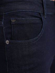 Расклешенные джинсы Emporio Armani модель 8N2J47-2DL2Z-0941 Расклешенные джинсы Emporio Armani модель 8N2J47-2DL2Z-0941 Фото