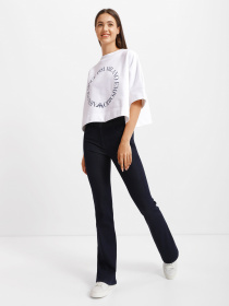 Расклешенные джинсы Emporio Armani модель 8N2J47-2DL2Z-0941 Расклешенные джинсы Emporio Armani модель 8N2J47-2DL2Z-0941 Фото