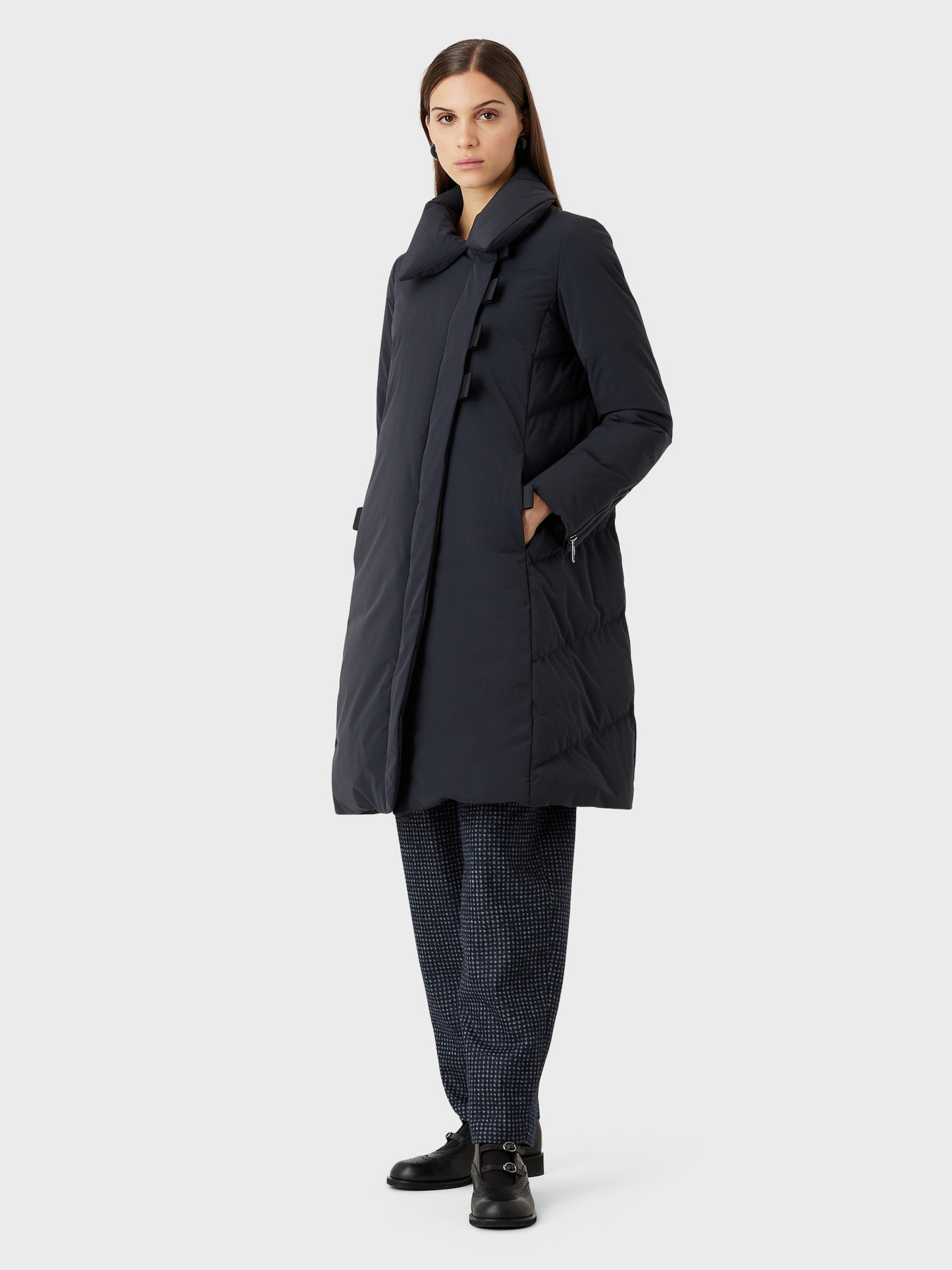 Пуховик Emporio Armani модель 6L2L66-2NIRZ-0926 Пуховик Emporio Armani модель 6L2L66-2NIRZ-0926 Фото