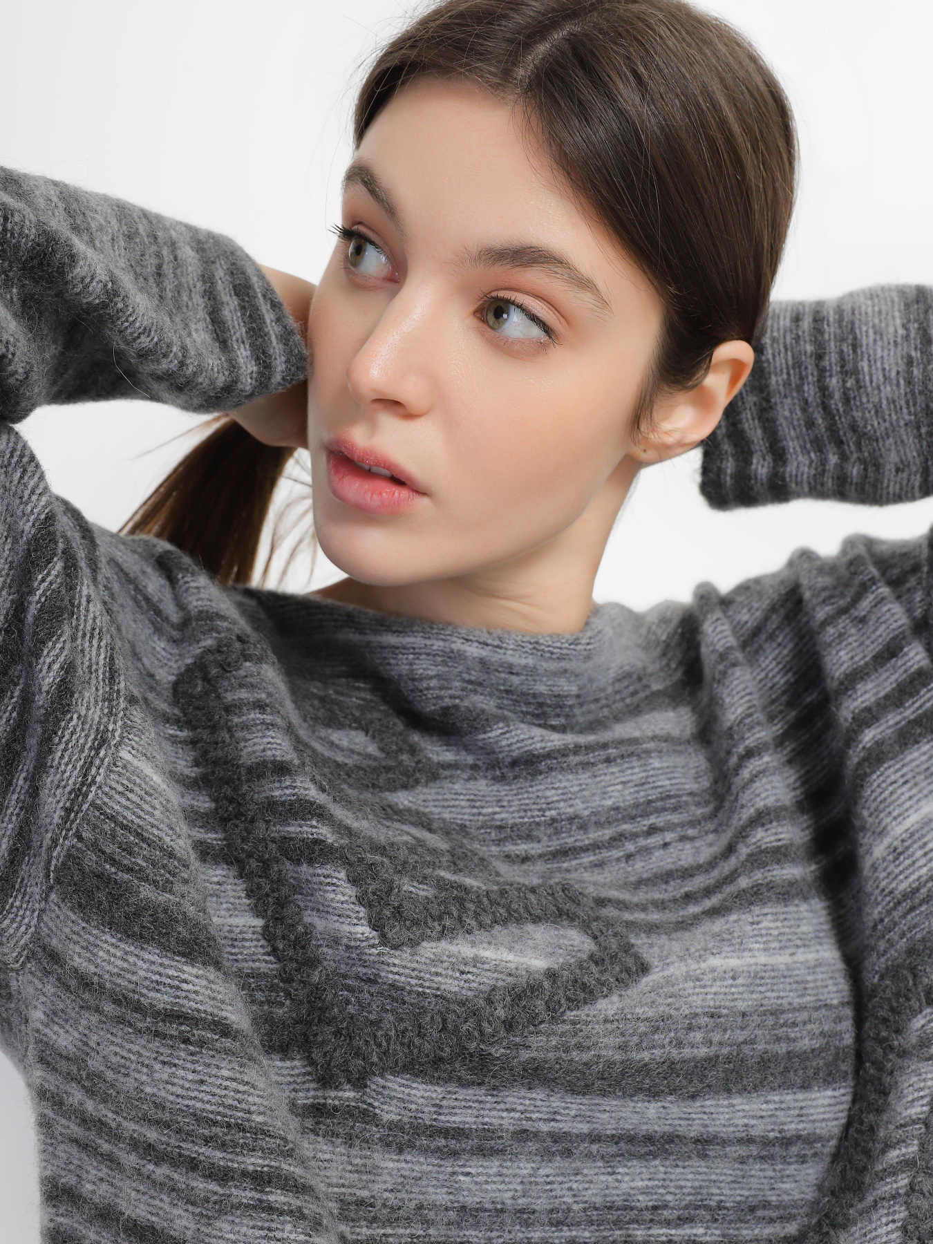 Свитер Emporio Armani модель 6L2MWB-2M20Z-F633 Фото