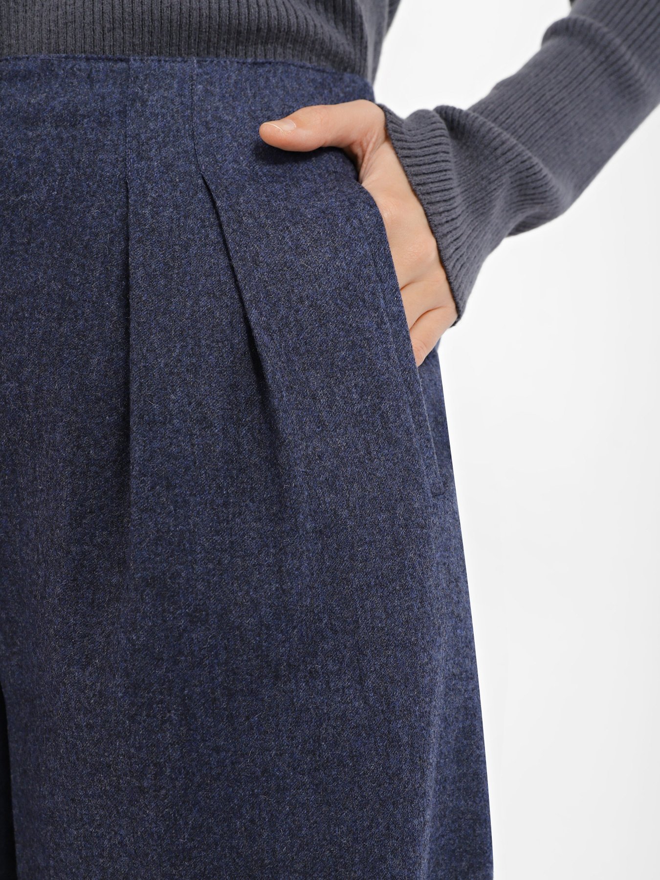 Брюки палаццо Emporio Armani модель H3NP14-C2109-913 Фото