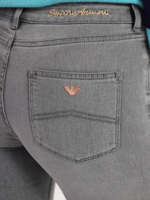 Скинни джинсы Emporio Armani J18 модель 3R2J18-2DZ4Z-0662 Фото