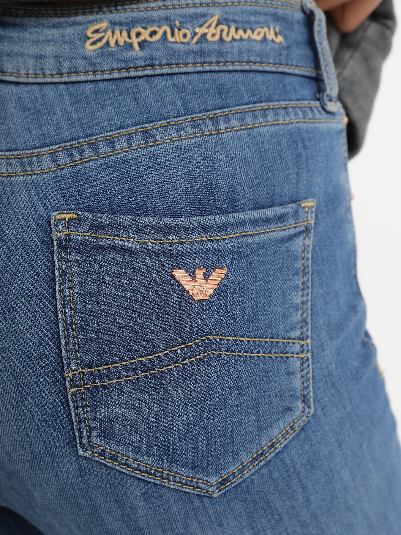 Скинни джинсы Emporio Armani J20 модель 3R2J20-2DZ4Z-0942 Фото