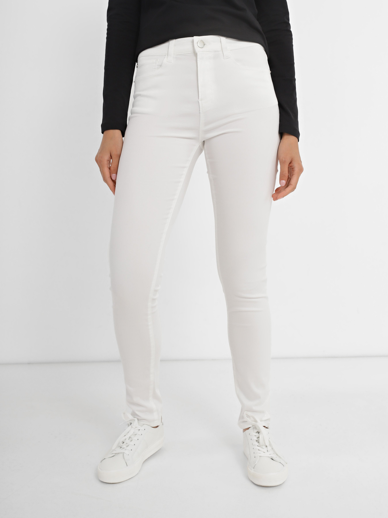 Скинни джинсы Emporio Armani J20 модель 3R2J20-2N8HZ-0101 Фото