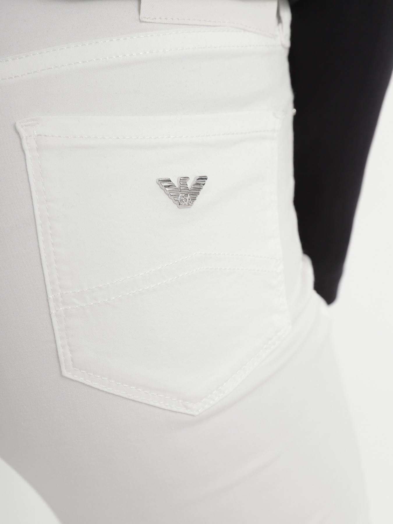 Скіні джинси Emporio Armani J20 модель 3R2J20-2N8HZ-0101 Фото