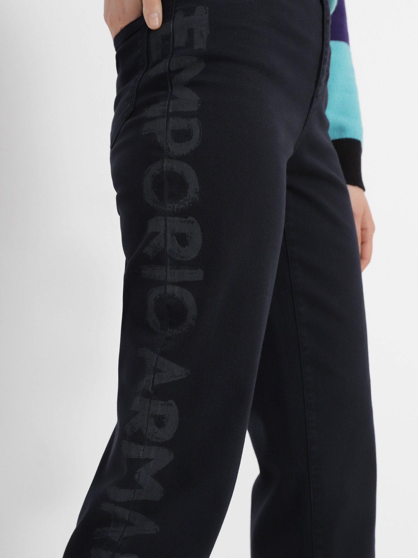 Джинсы мом Emporio Armani J2A модель 3R2J2A-2NQ3Z-0926 Фото