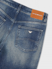 Прямые джинсы Emporio Armani J36 модель 3R2J36-2DX4Z-0941 Фото