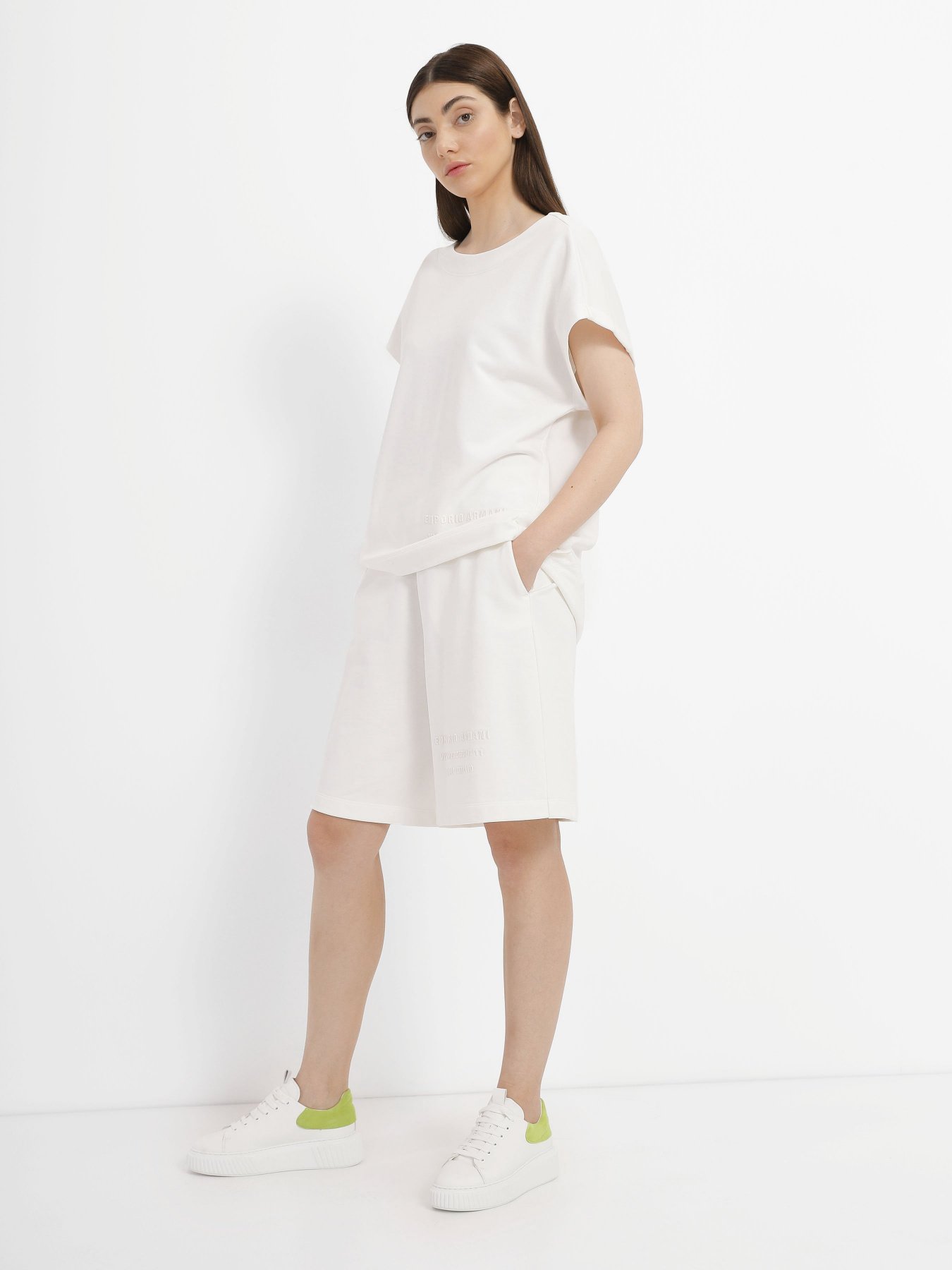 Повсякденні шорти Emporio Armani модель 3R2P7K-2J49Z-0101 Фото