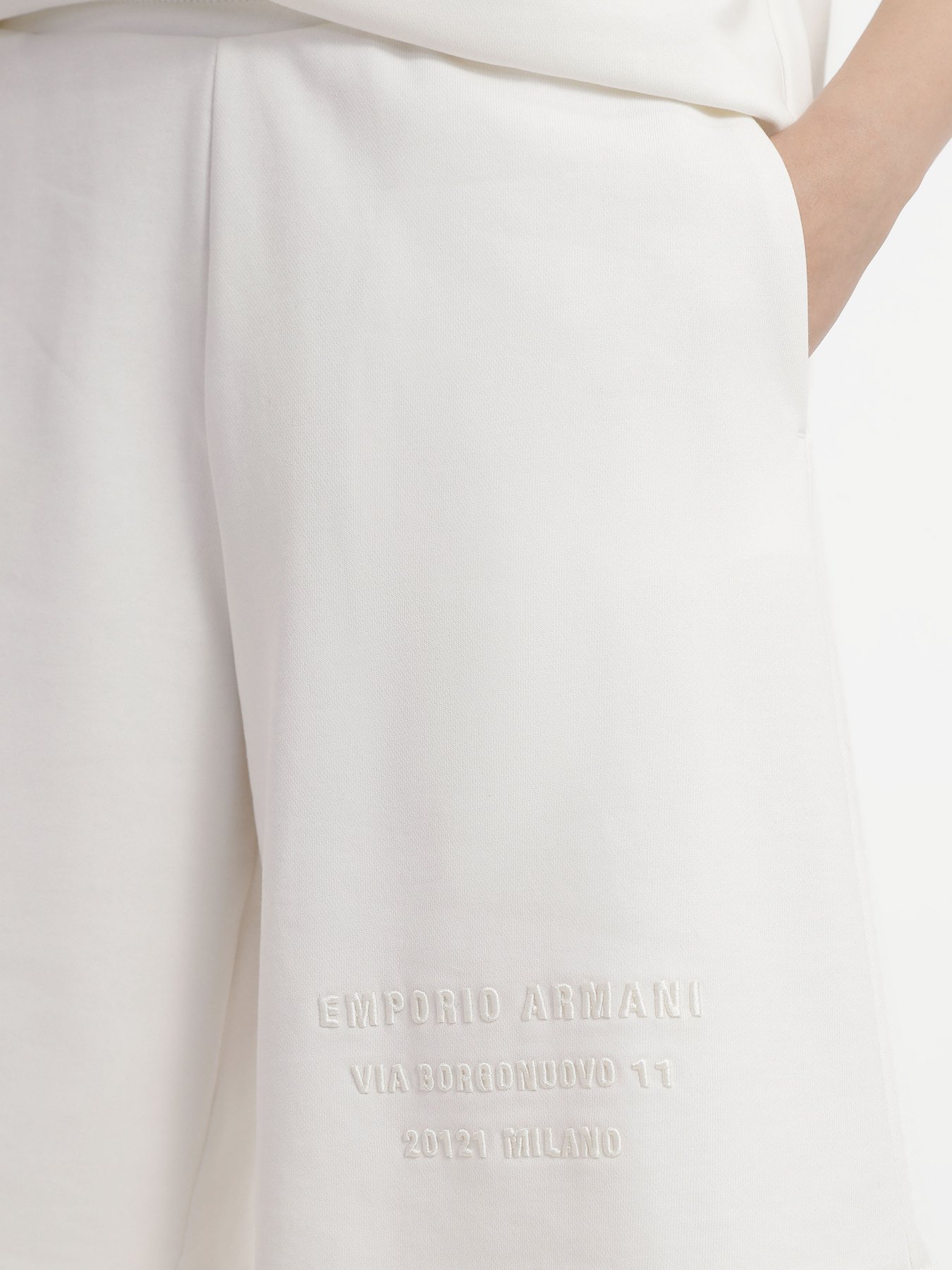 Повсякденні шорти Emporio Armani модель 3R2P7K-2J49Z-0101 Фото