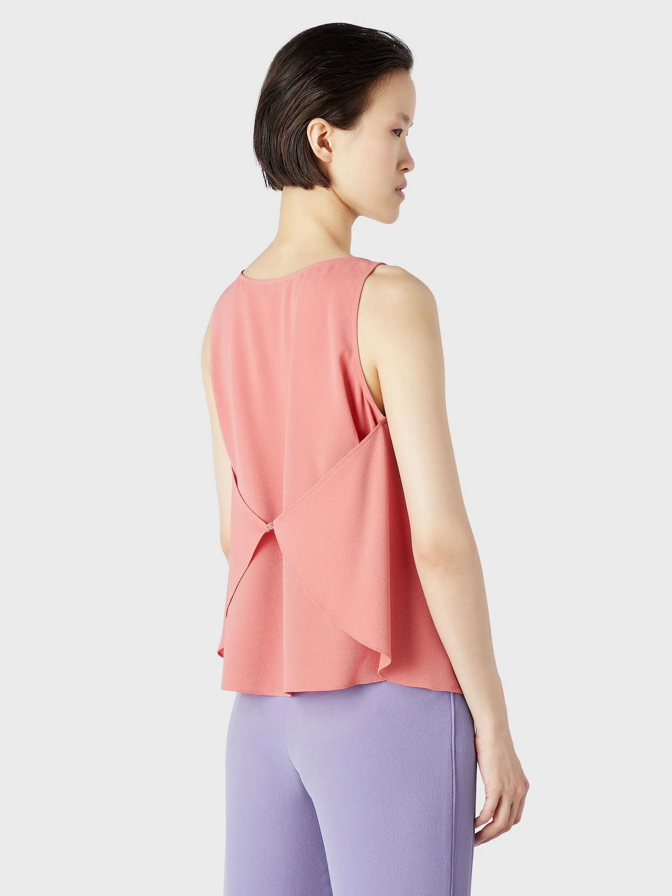 Майка Emporio Armani модель D4NK1A-D9902-316 Майка Emporio Armani модель D4NK1A-D9902-316 Фото