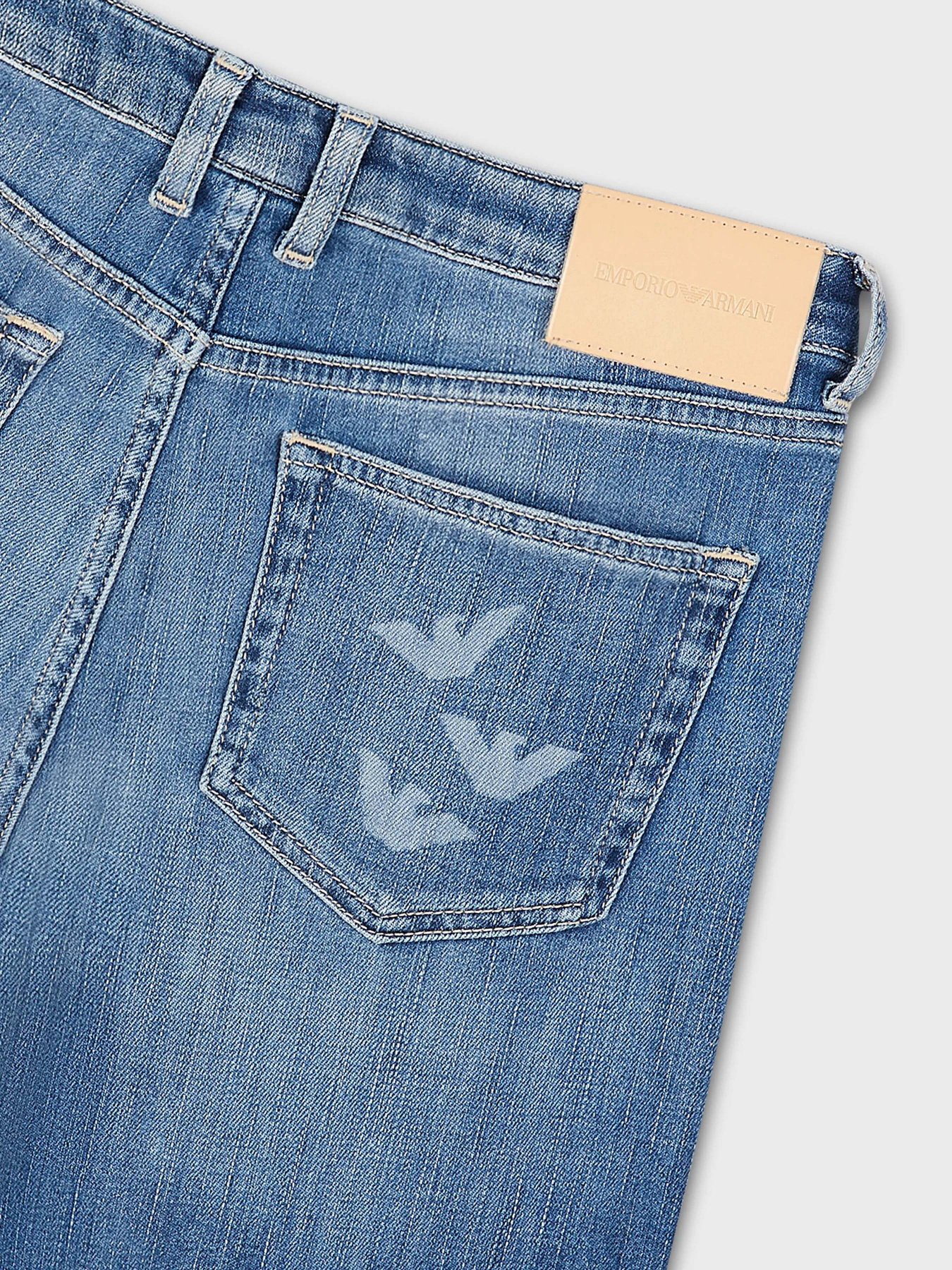 Прямые джинсы Emporio Armani J90 модель 3R2J90-2DW7Z-0941 Фото