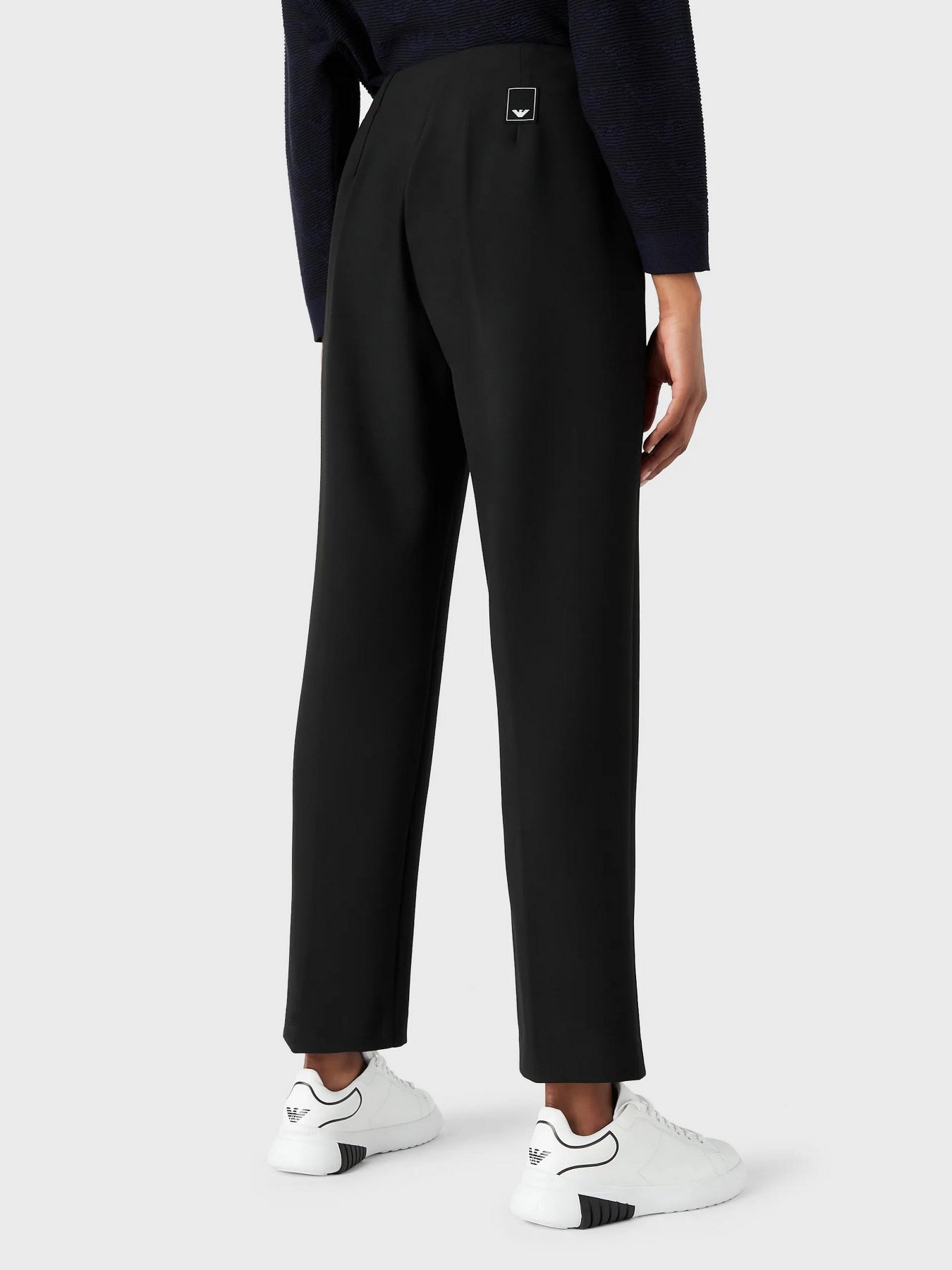 Брюки классические Emporio Armani Travel Essentials модель 3R2P98-2NK8Z-0999 Фото