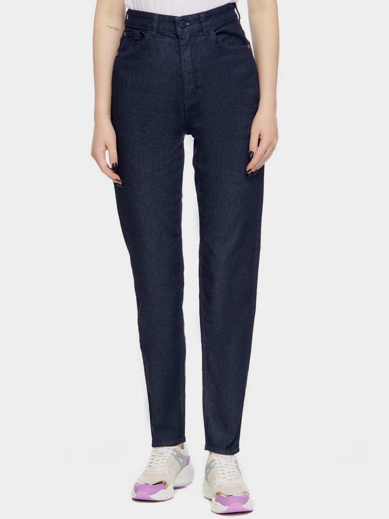 Завужені джинси Emporio Armani J29 модель 6R2J29-2DG5Z-0941 Завужені джинси Emporio Armani J29 модель 6R2J29-2DG5Z-0941 Фото