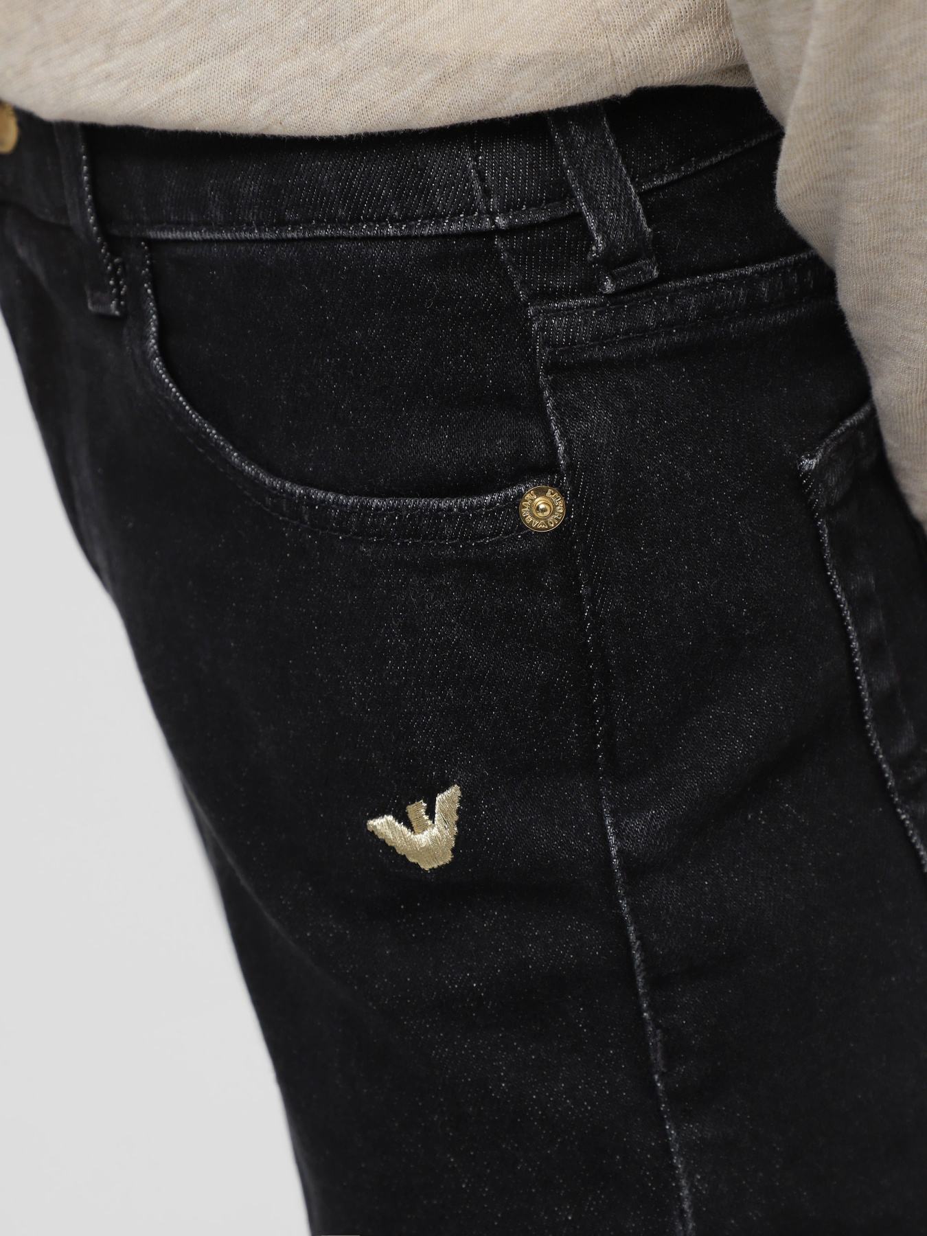 Прямые джинсы Emporio Armani J90 модель 6R2J90-2DAEZ-0005 Прямые джинсы Emporio Armani J90 модель 6R2J90-2DAEZ-0005 Фото