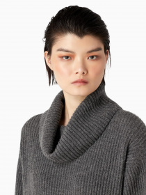 Свитер Emporio Armani модель 6R2MT9-2M21Z-0634 Фото