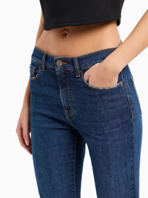 Зауженные джинсы Emporio Armani модель 3D2J20-2DU9Z-0942 Фото