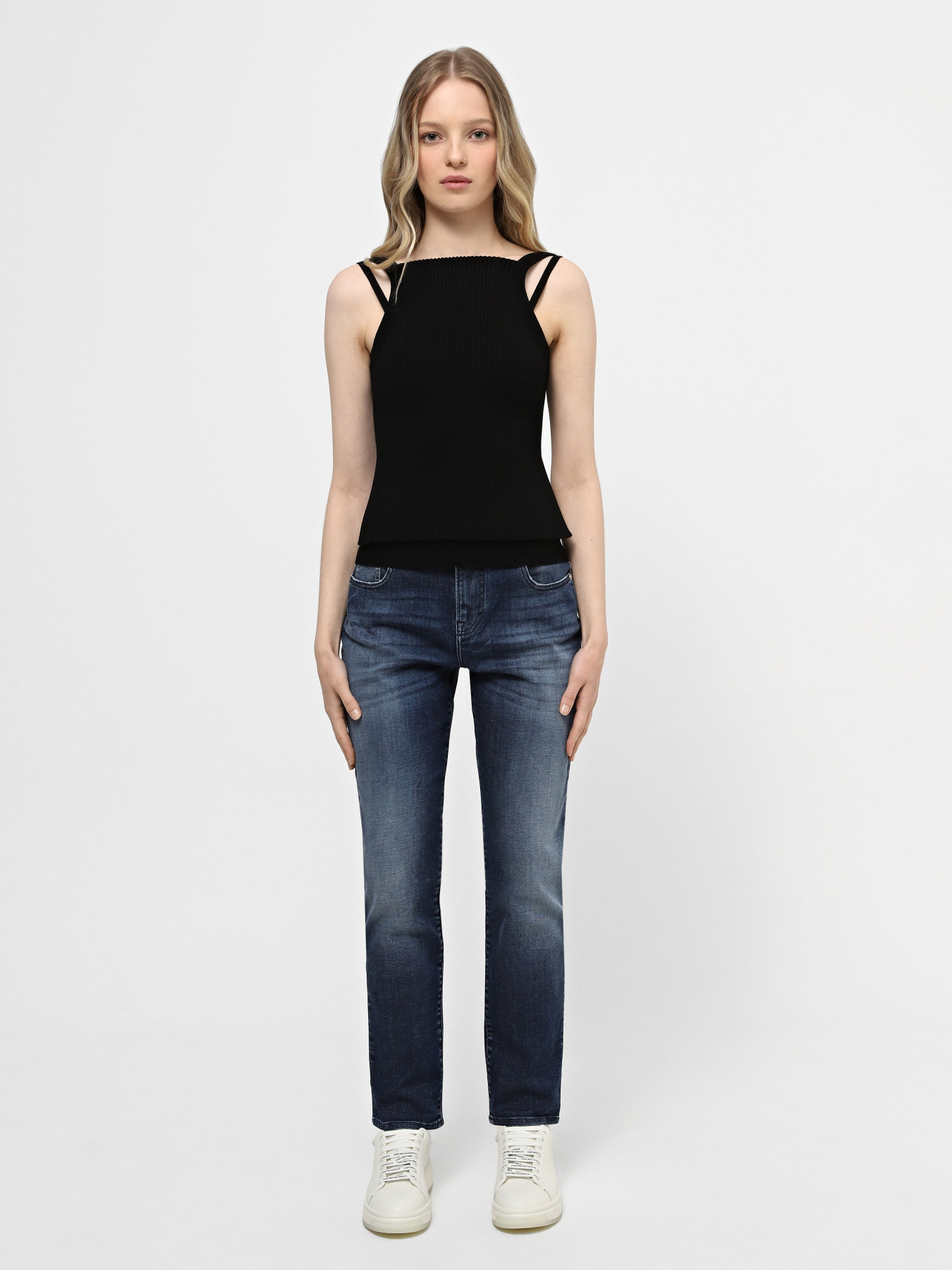 Бойфренды Emporio Armani модель 3D2J36-2DM3Z-0942 Фото