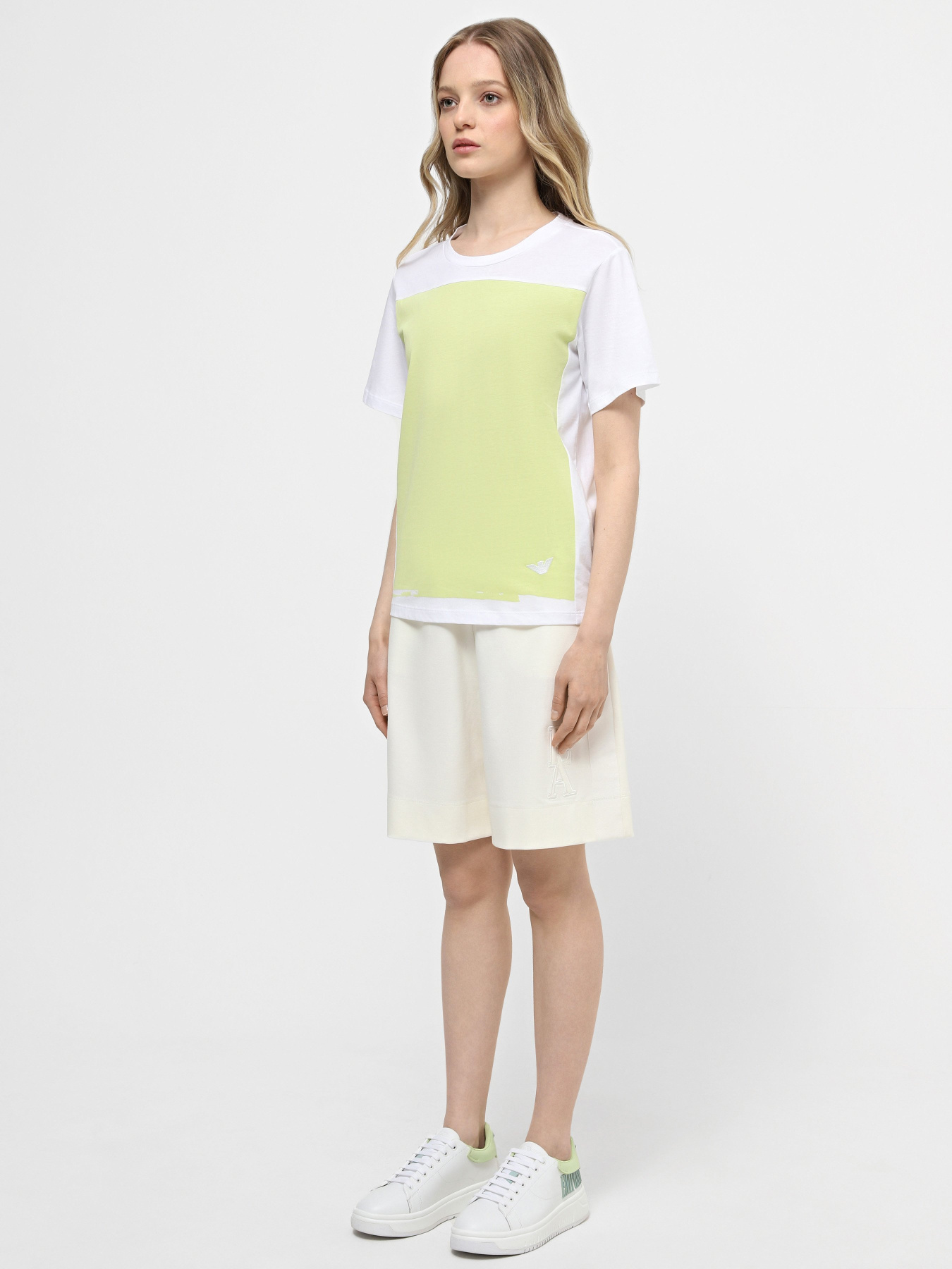 Повсякденні шорти Emporio Armani модель 3D2P6F-2JRZZ-0101 Повсякденні шорти Emporio Armani модель 3D2P6F-2JRZZ-0101 Фото