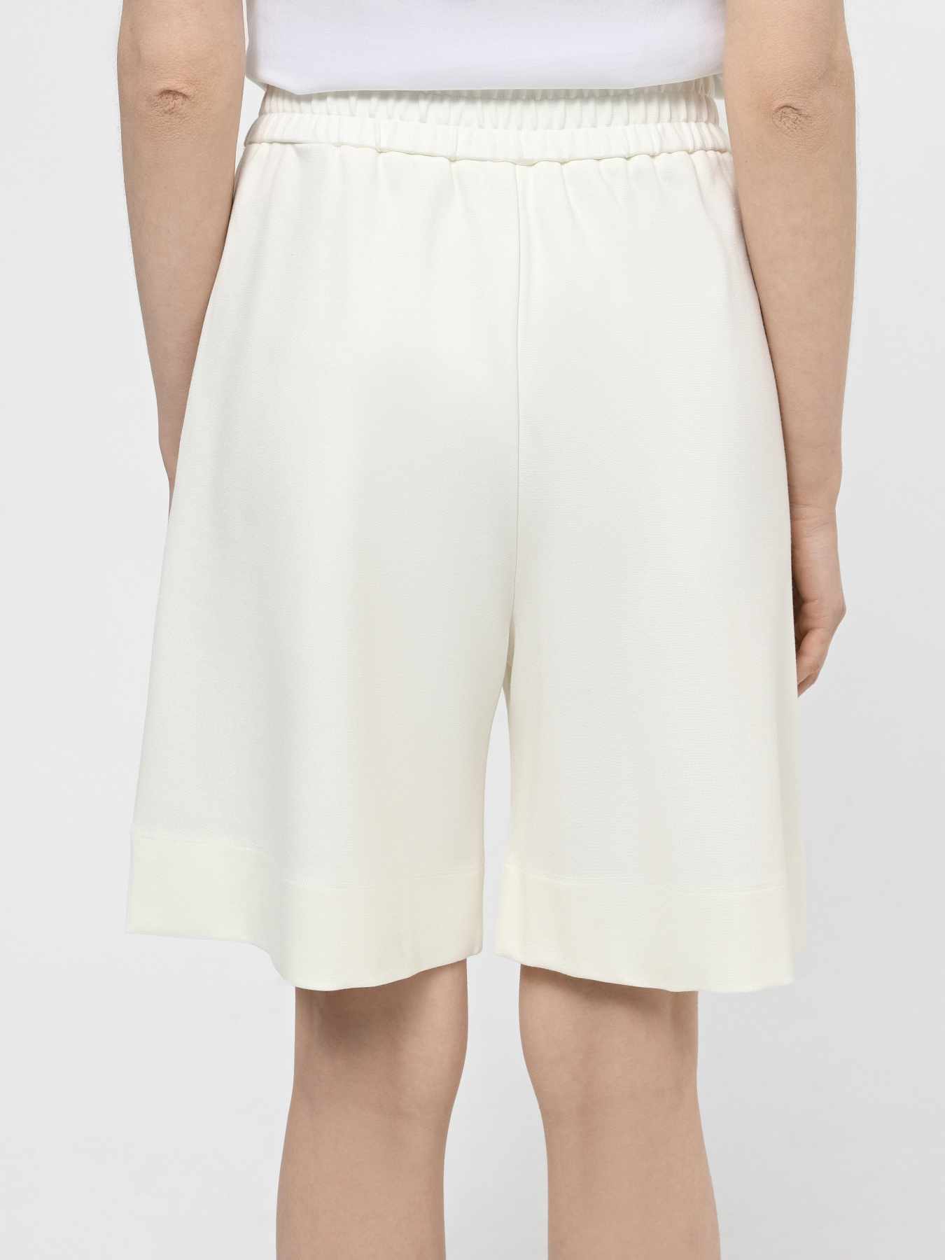 Повсякденні шорти Emporio Armani модель 3D2P6F-2JRZZ-0101 Повсякденні шорти Emporio Armani модель 3D2P6F-2JRZZ-0101 Фото