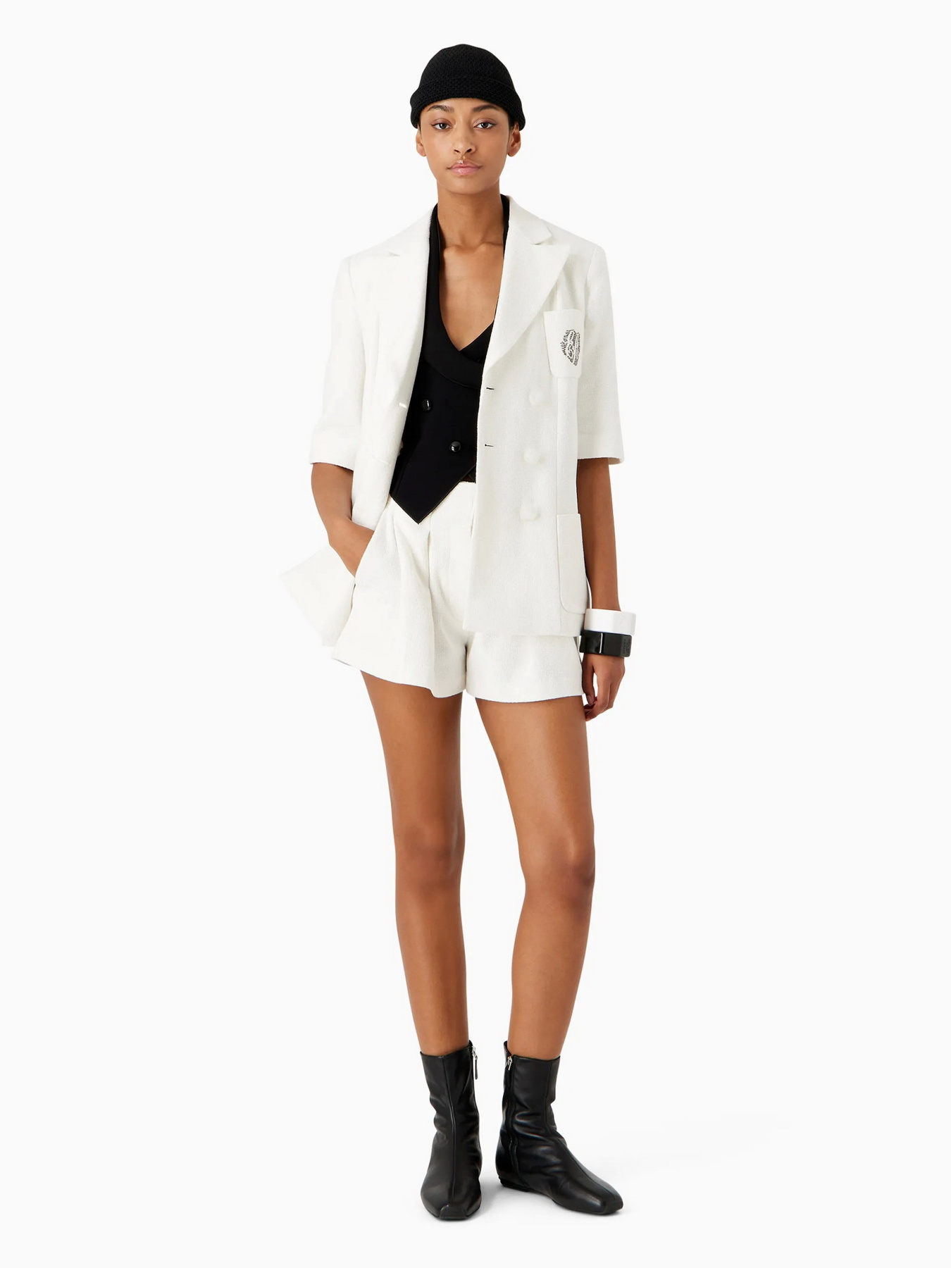 Повседневные шорты Emporio Armani модель E3NP1C-F9908-101 Фото