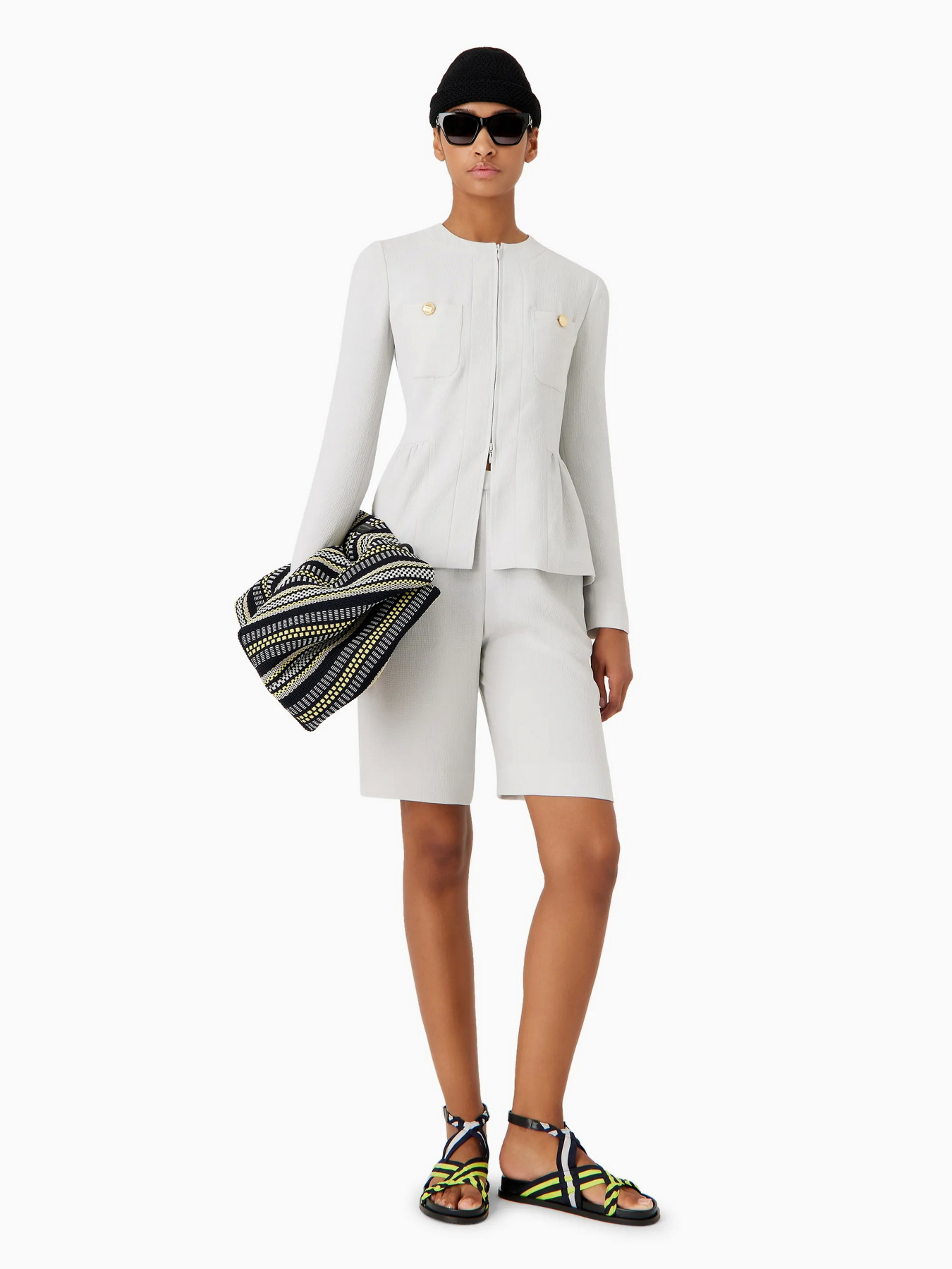 Шорты Emporio Armani модель E3NP50-F9909-637 Фото