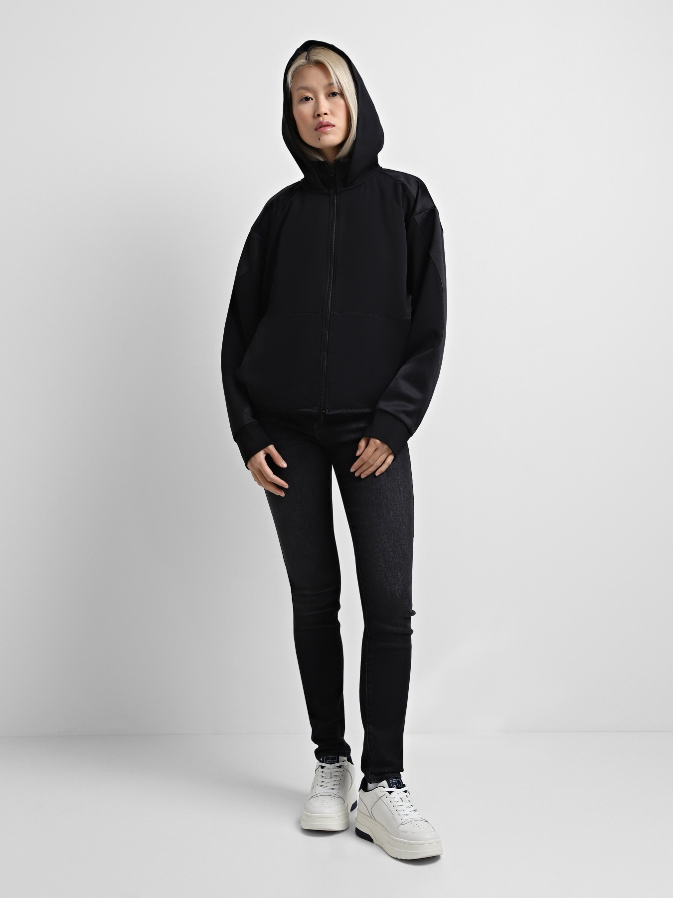 Демисезонная куртка Emporio Armani модель 6D2B7B-2JXGZ-0999 Фото