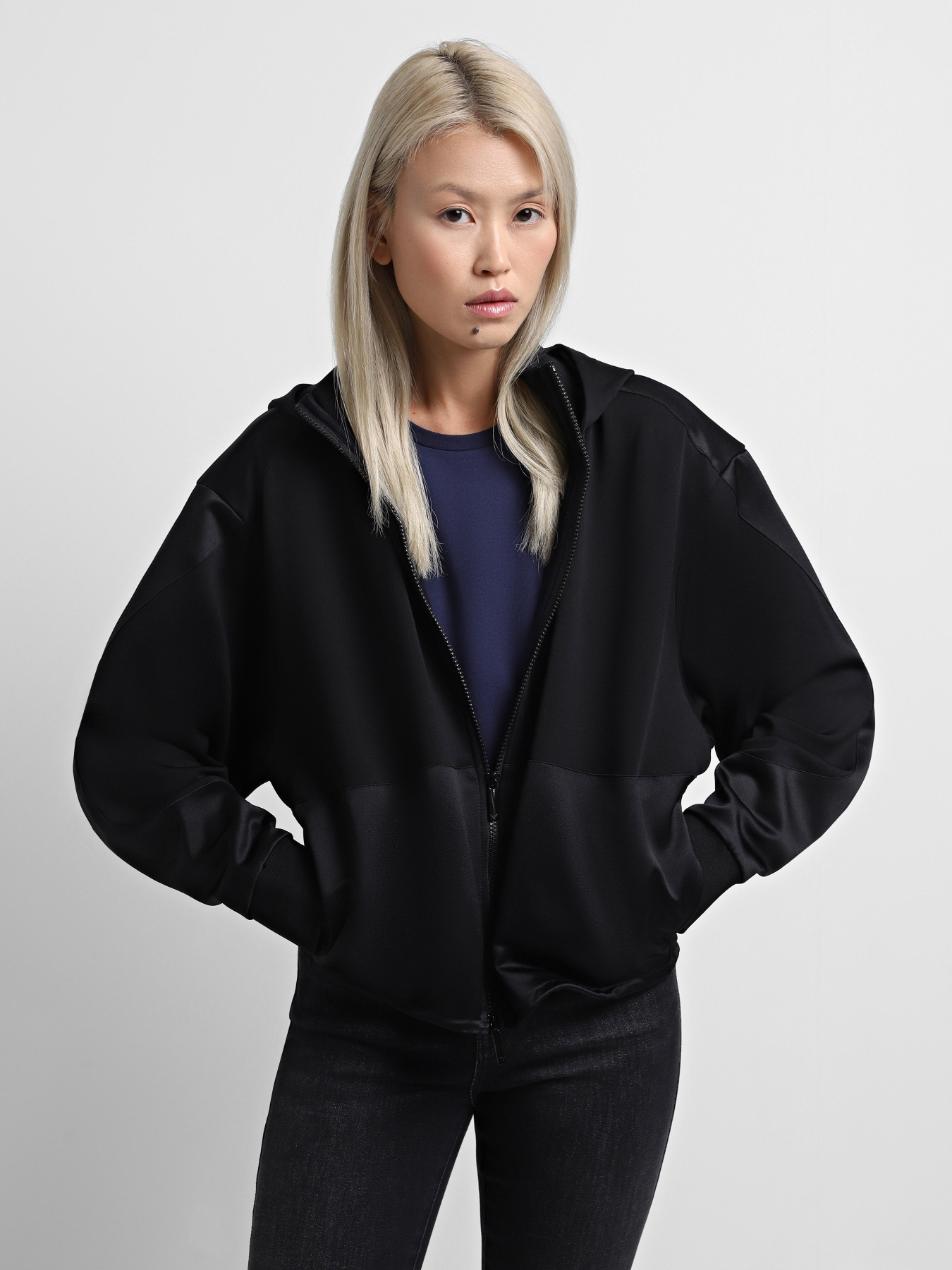 Демісезонна куртка Emporio Armani модель 6D2B7B-2JXGZ-0999 Фото