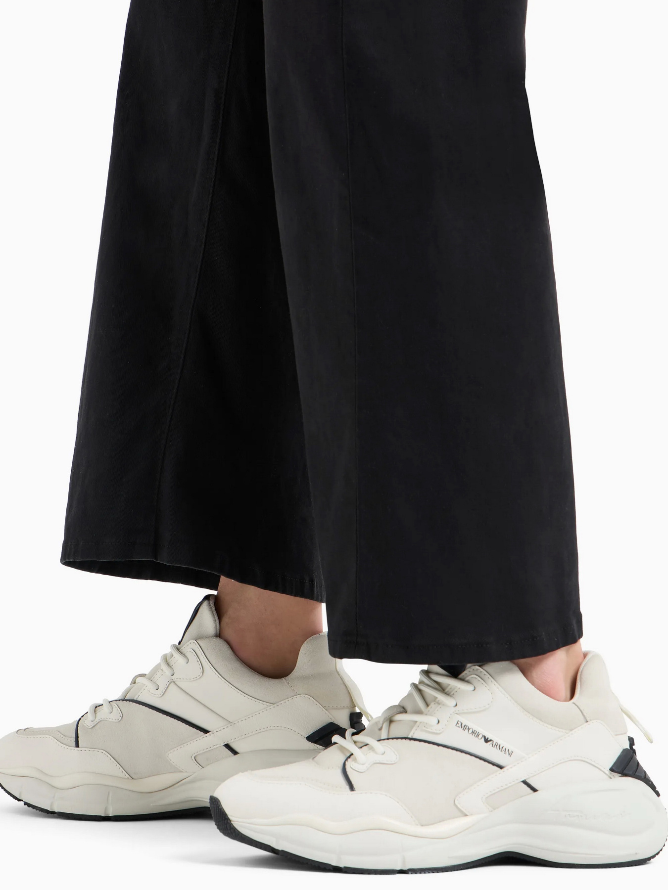 Широкие джинсы Emporio Armani модель 6D2J33-2N7AZ-0999 Фото