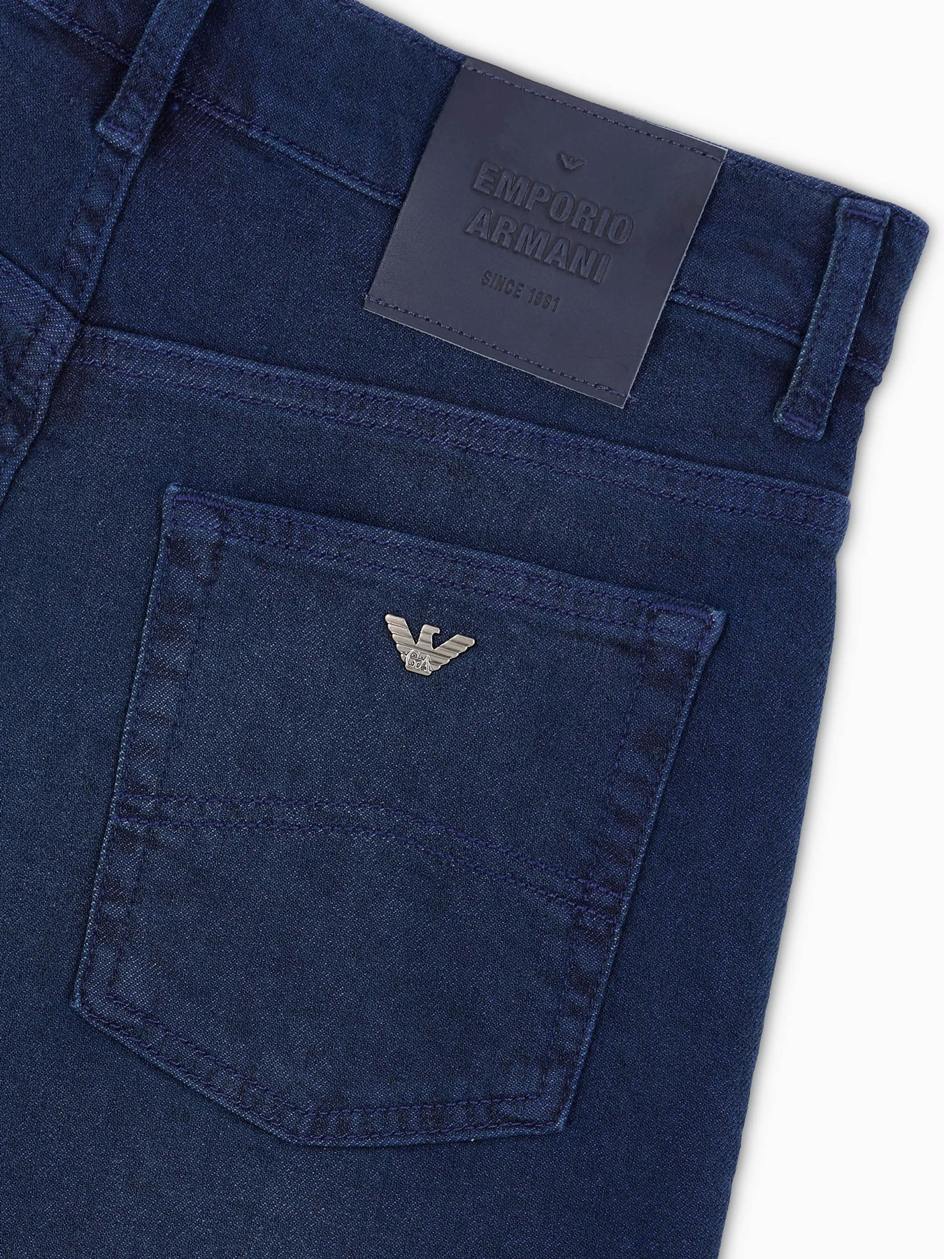 Широкие джинсы Emporio Armani модель 6D2J7E-2N9ZZ-0019 Фото