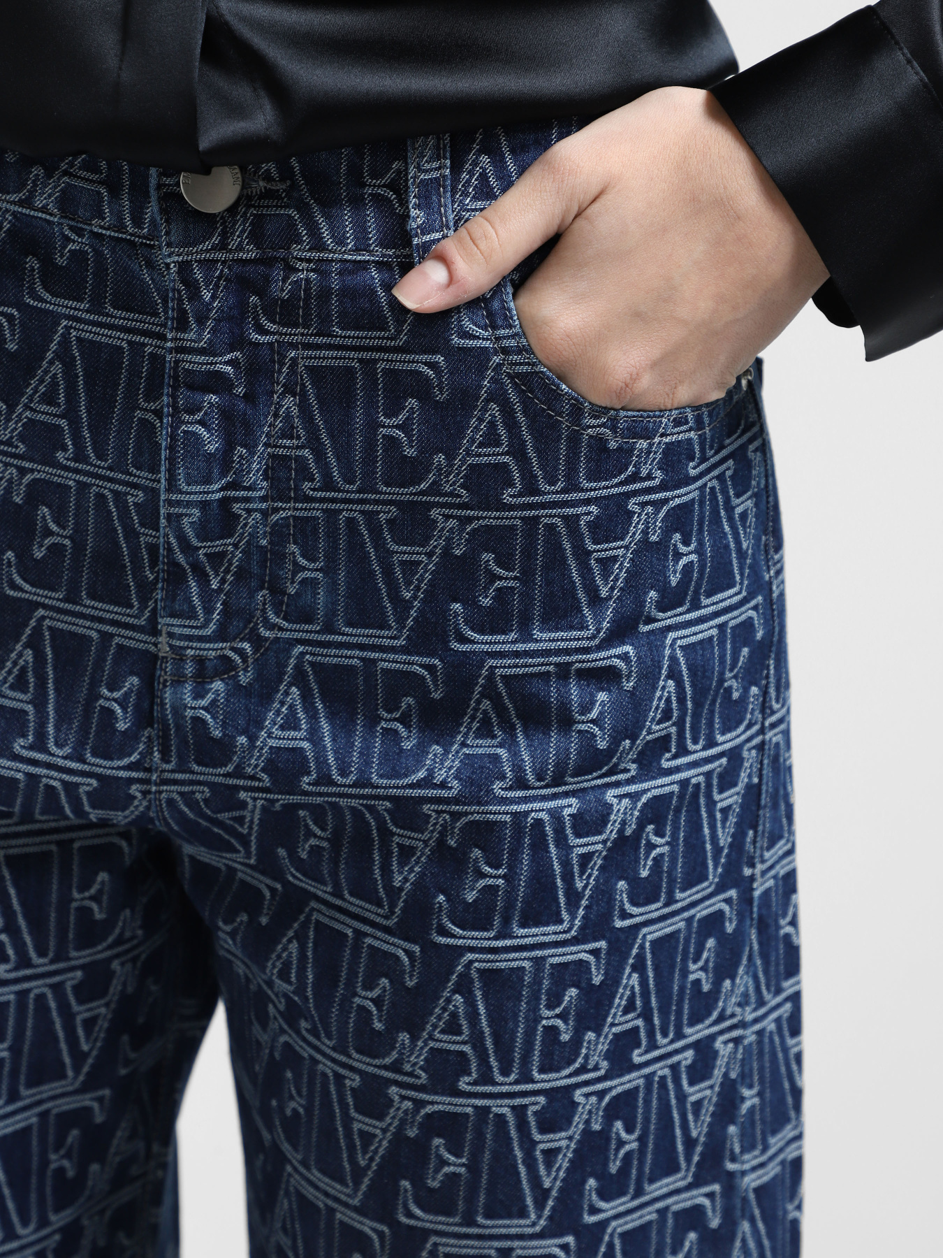 Широкие джинсы Emporio Armani модель 6D2J33-2DUFZ-F950 Фото