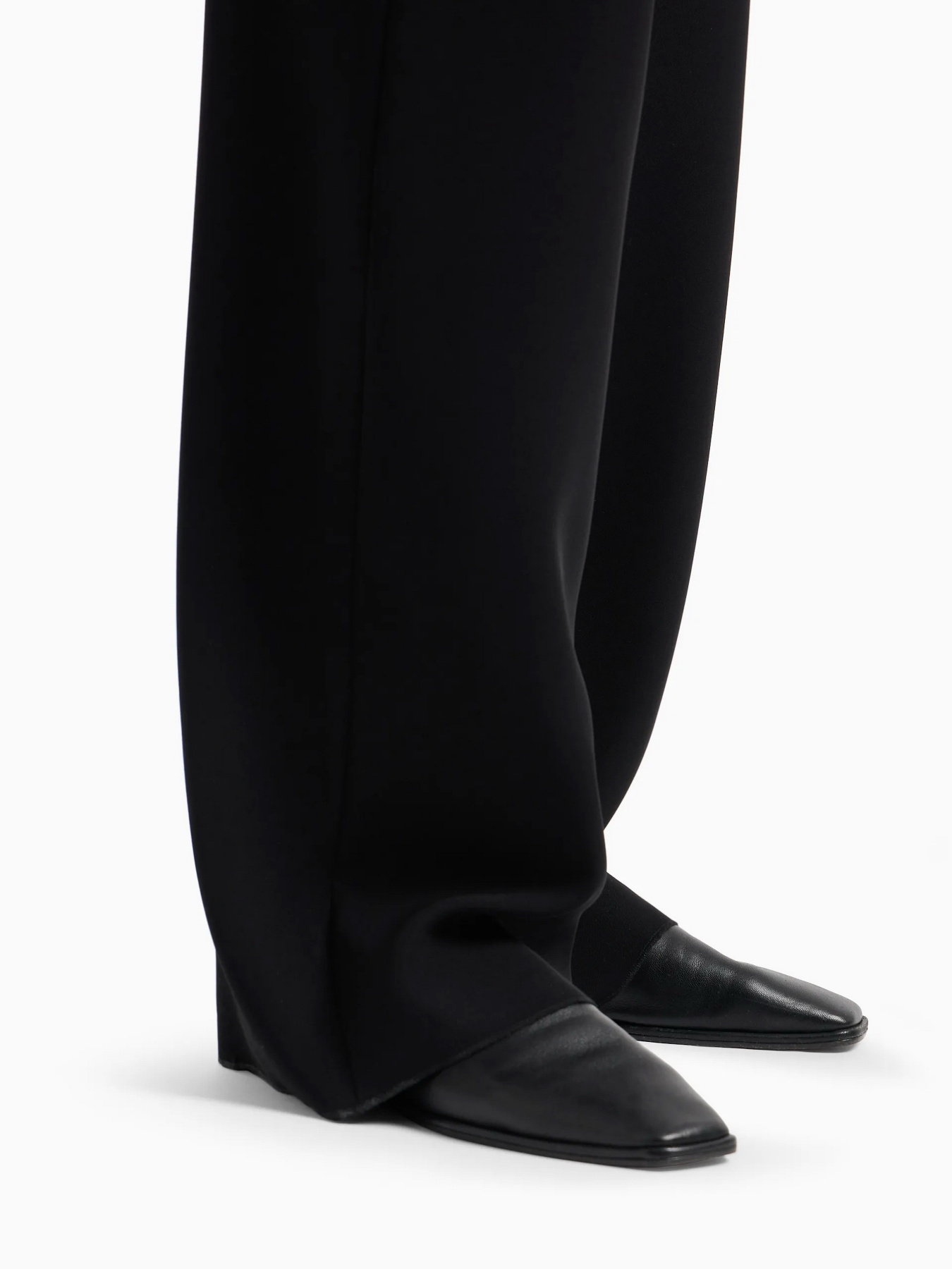 Брюки классические Emporio Armani модель 8N2P05-2NWAZ-0999 Фото