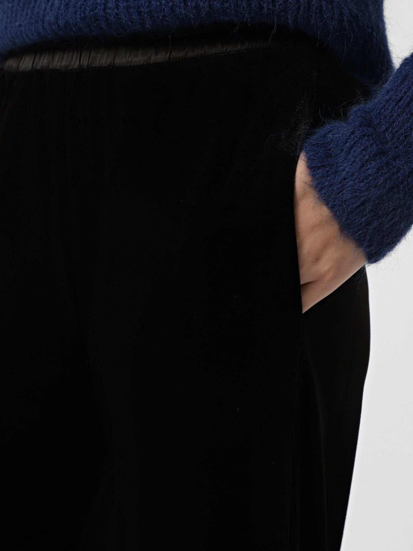 Палаццо Emporio Armani модель 6D2P6B-2JVZZ-0999 Фото