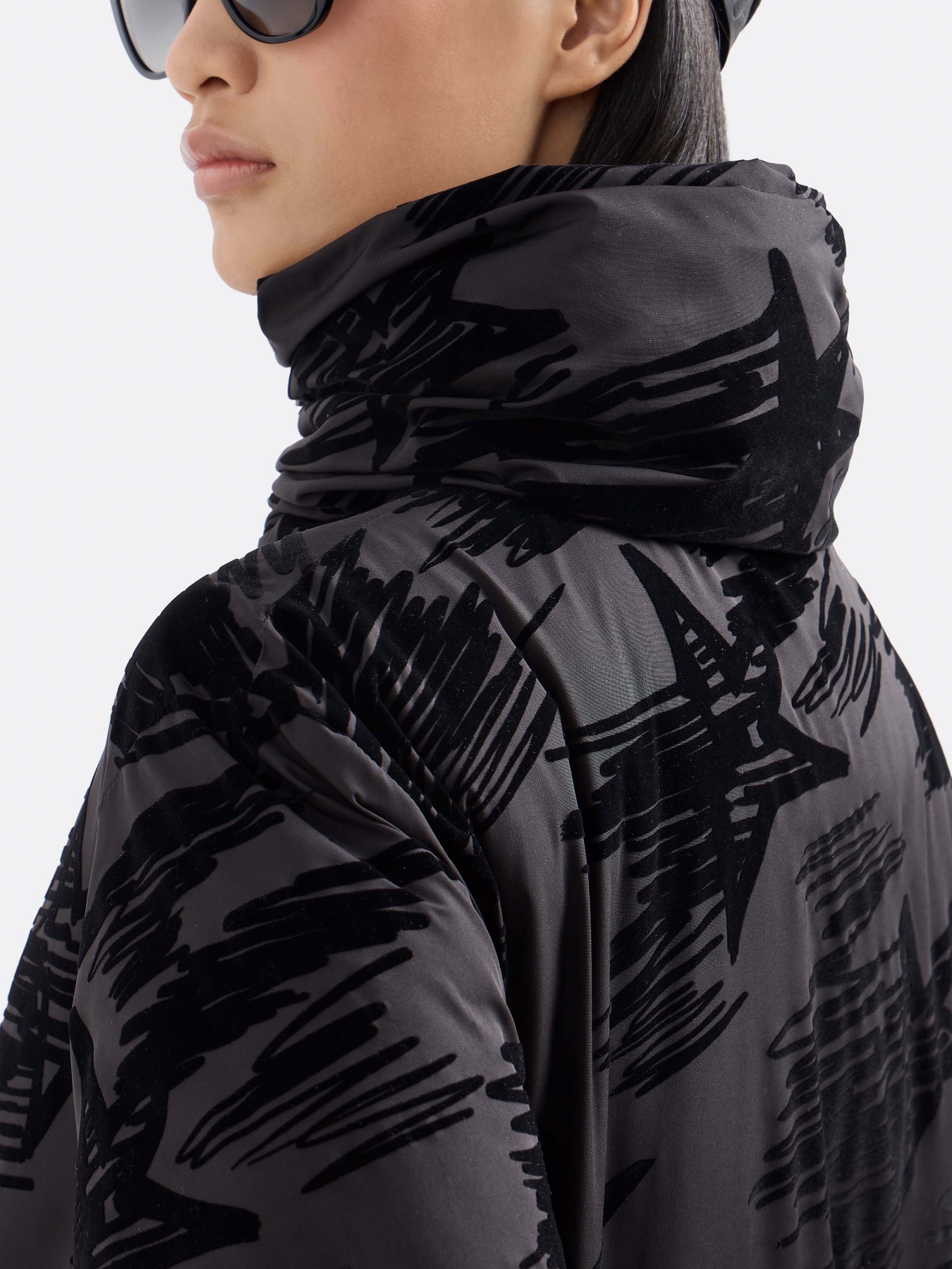 Зимняя куртка Emporio Armani модель 6D2B87-2NFQZ-0999 Фото