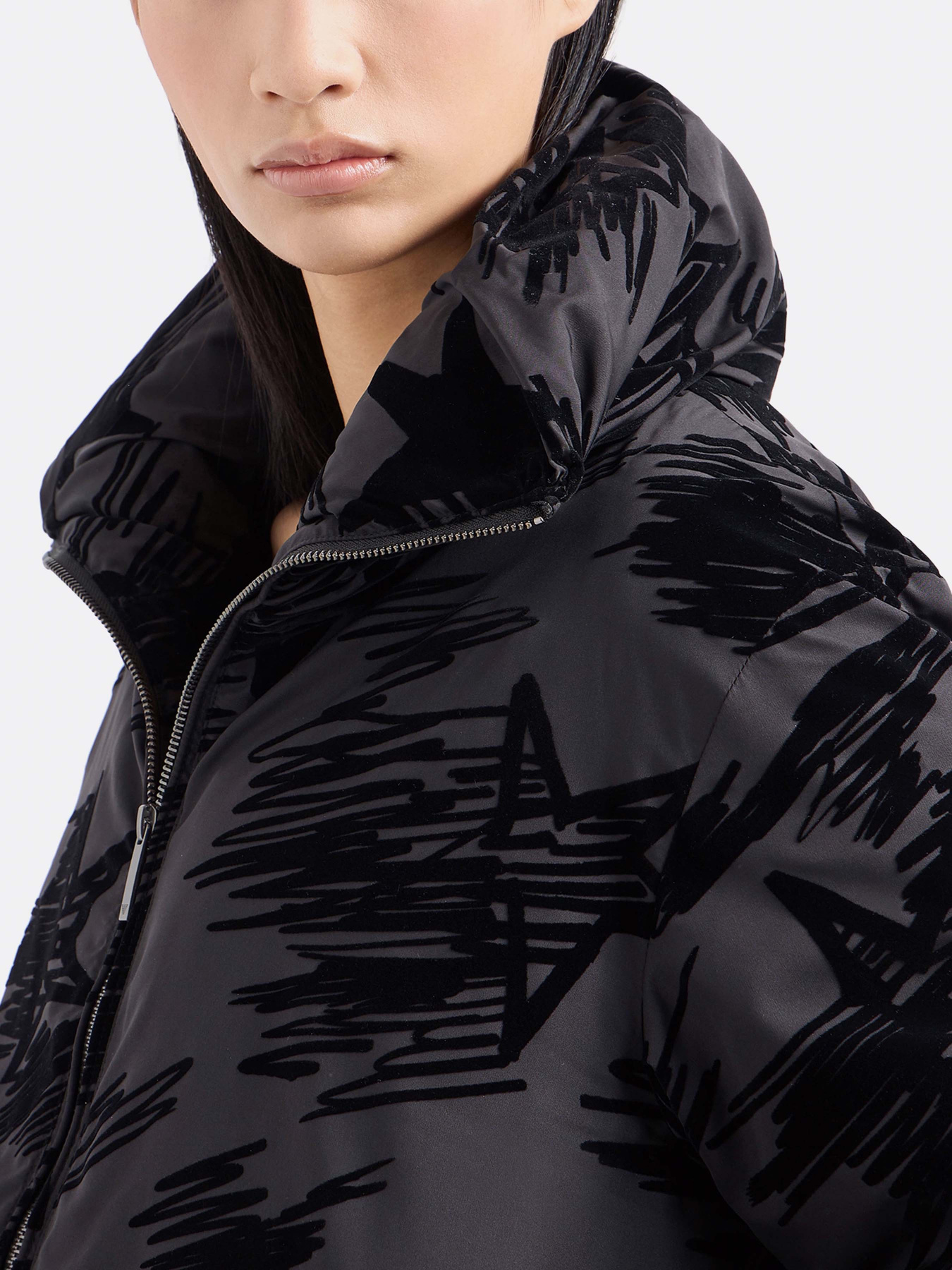 Зимняя куртка Emporio Armani модель 6D2B87-2NFQZ-0999 Фото