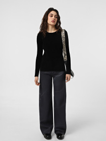 Джемпер Emporio Armani модель 6D2MU4-2M21Z-0999 Джемпер Emporio Armani модель 6D2MU4-2M21Z-0999 Фото