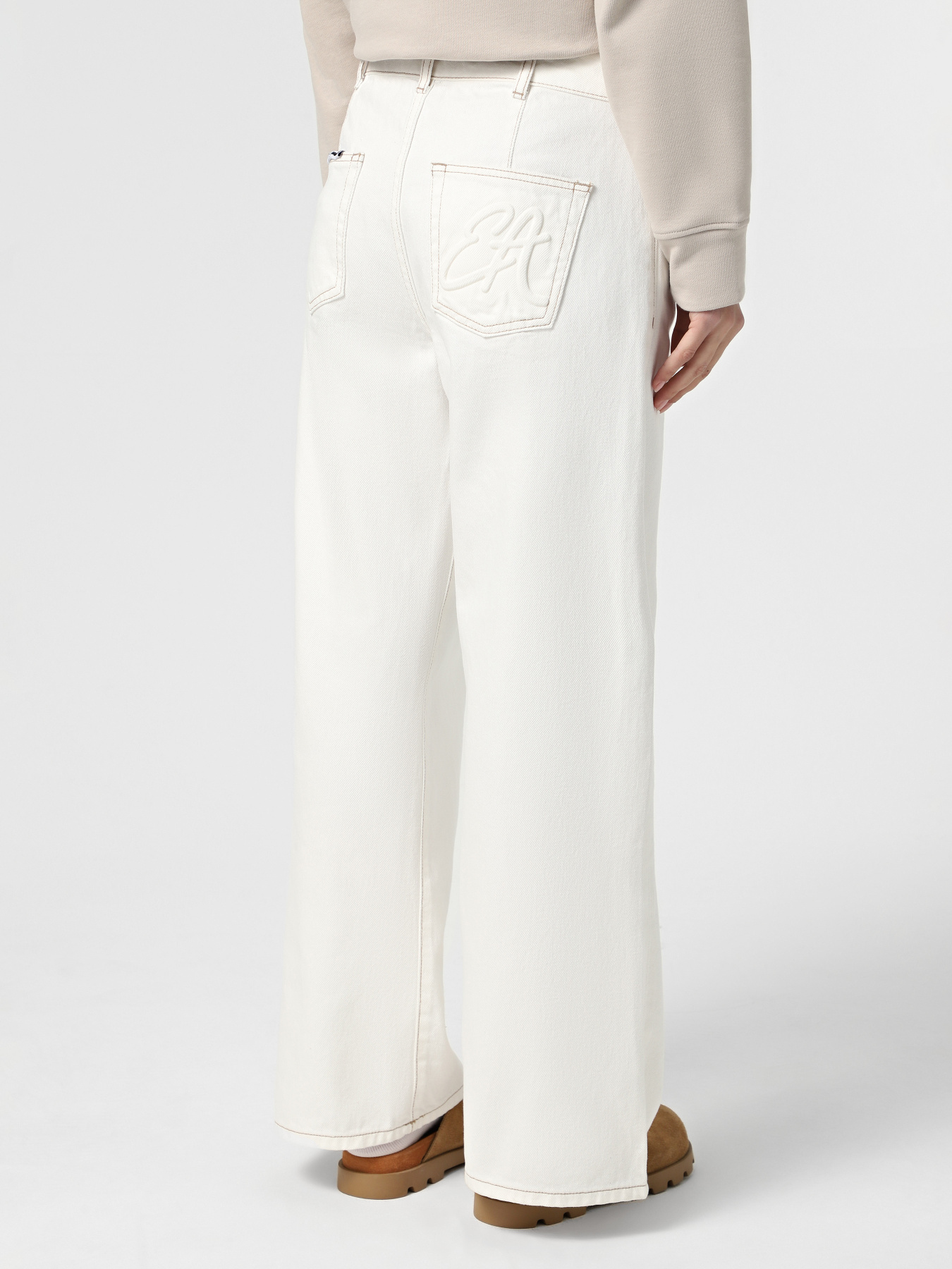 Широкі джинси Emporio Armani модель EW000019-AF12426-U0006 Широкі джинси Emporio Armani модель EW000019-AF12426-U0006 Фото