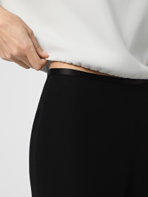 Брюки повседневные Emporio Armani модель EW001145-AF10206-UC001 Фото