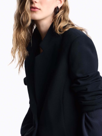 Блейзер Emporio Armani модель EW000849-AF12514-UB115 Фото