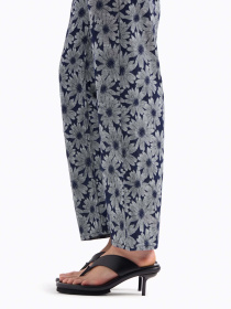 Бойфренды Emporio Armani Sustainable модель EW001313-AF13860-FB010 Фото