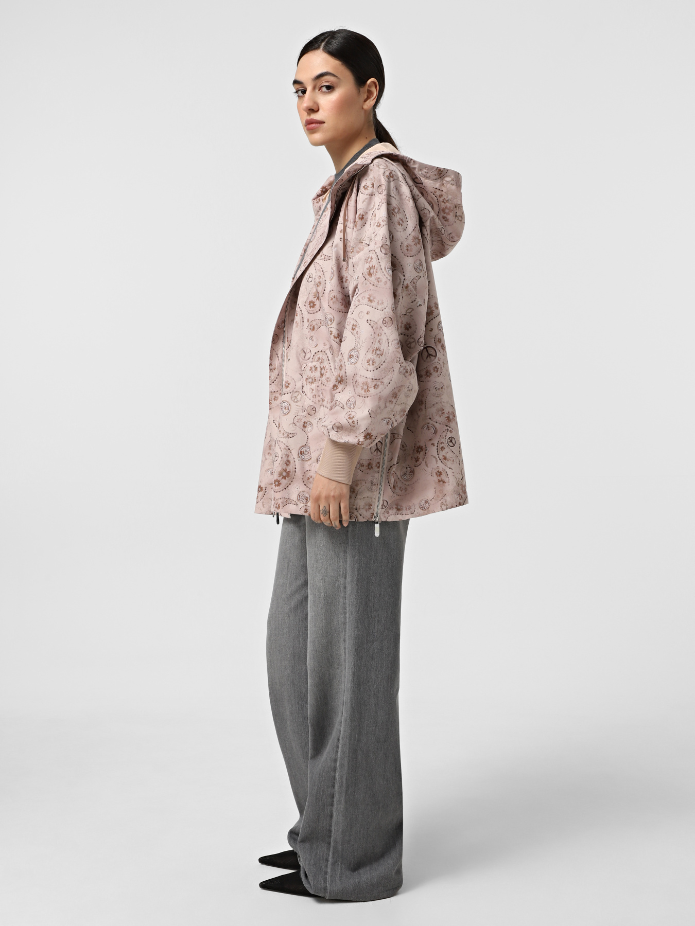 Демісезонна куртка Emporio Armani Armani Sustainable модель EW001315-AF13856-F4018 Фото