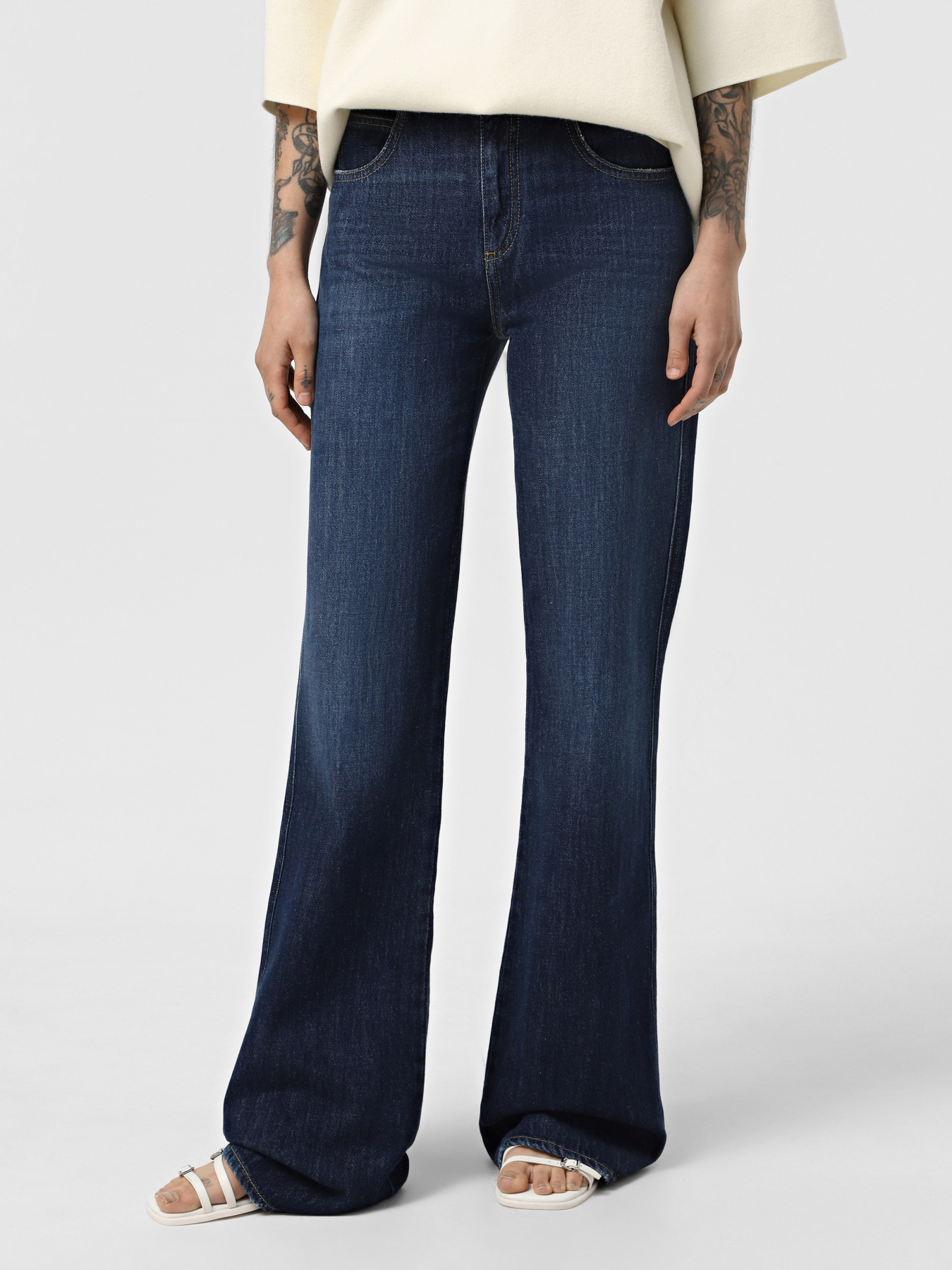 Широкие джинсы Emporio Armani модель EW001504-AF12676-MB001 Фото