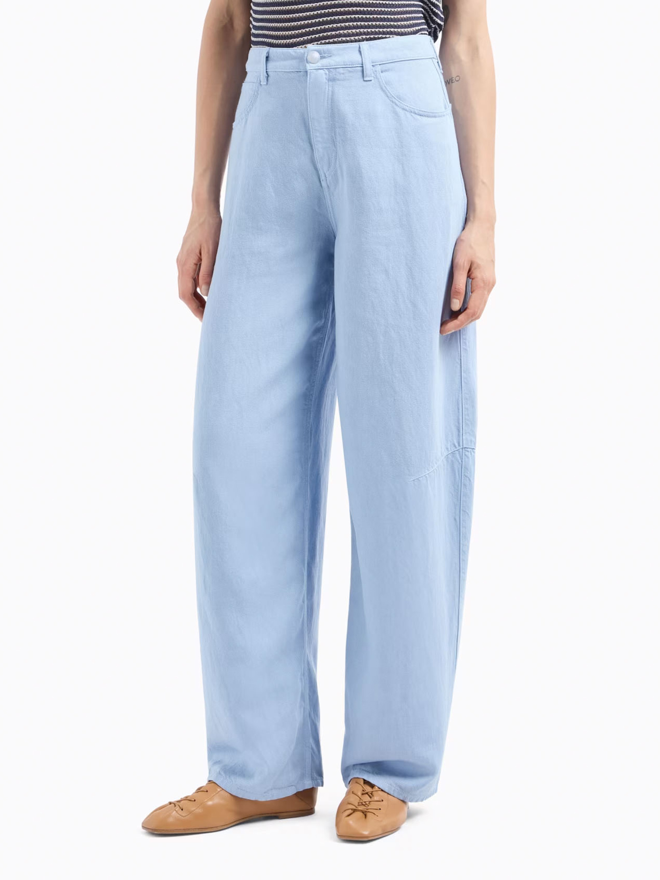 Широкі джинси Emporio Armani модель EW000758-AF12439-U9309 Широкі джинси Emporio Armani модель EW000758-AF12439-U9309 Фото